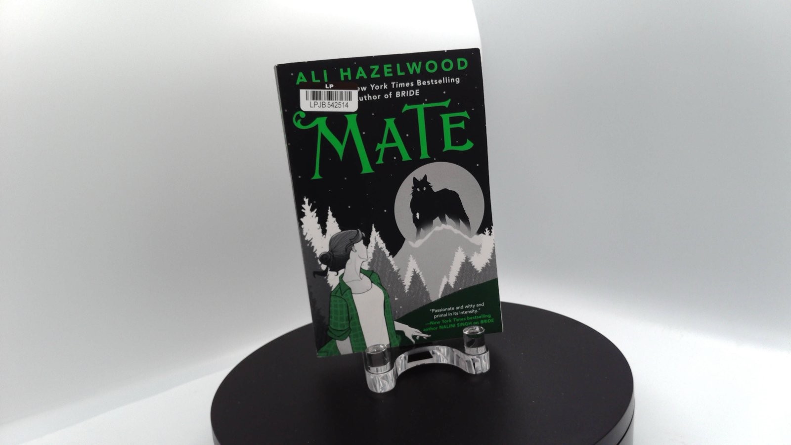 Ali Hazelwood – Mate Used SEE DESCRIPTION – SEE DESCRIPTION