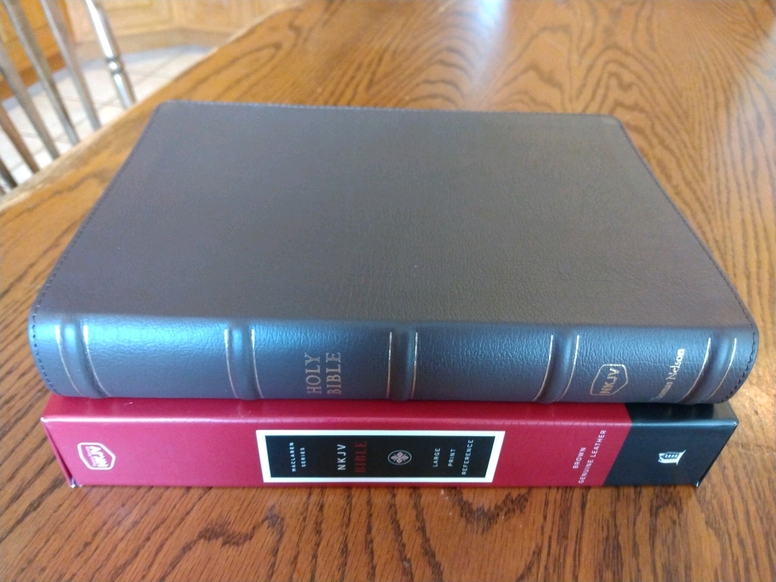 NKJV Reference Bible LARGE PRINT Retail~$109.99~ Brown Genuine Leather Ribbed