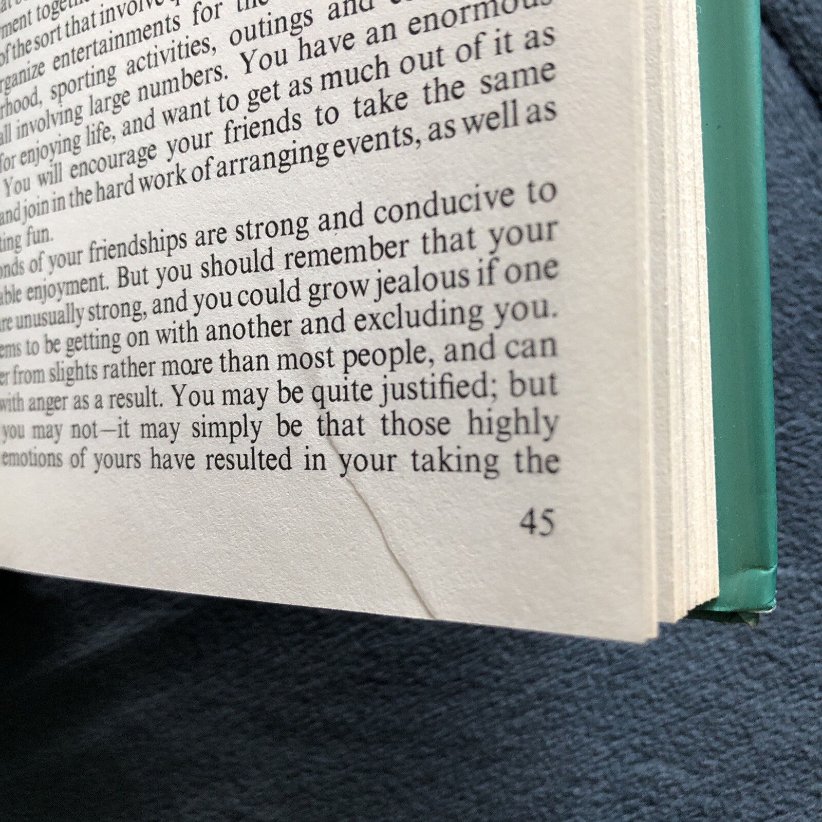 The Simon￼ and Schuster Pocket Guides to Astrology – Scorpio 1982 – Julia Parker
