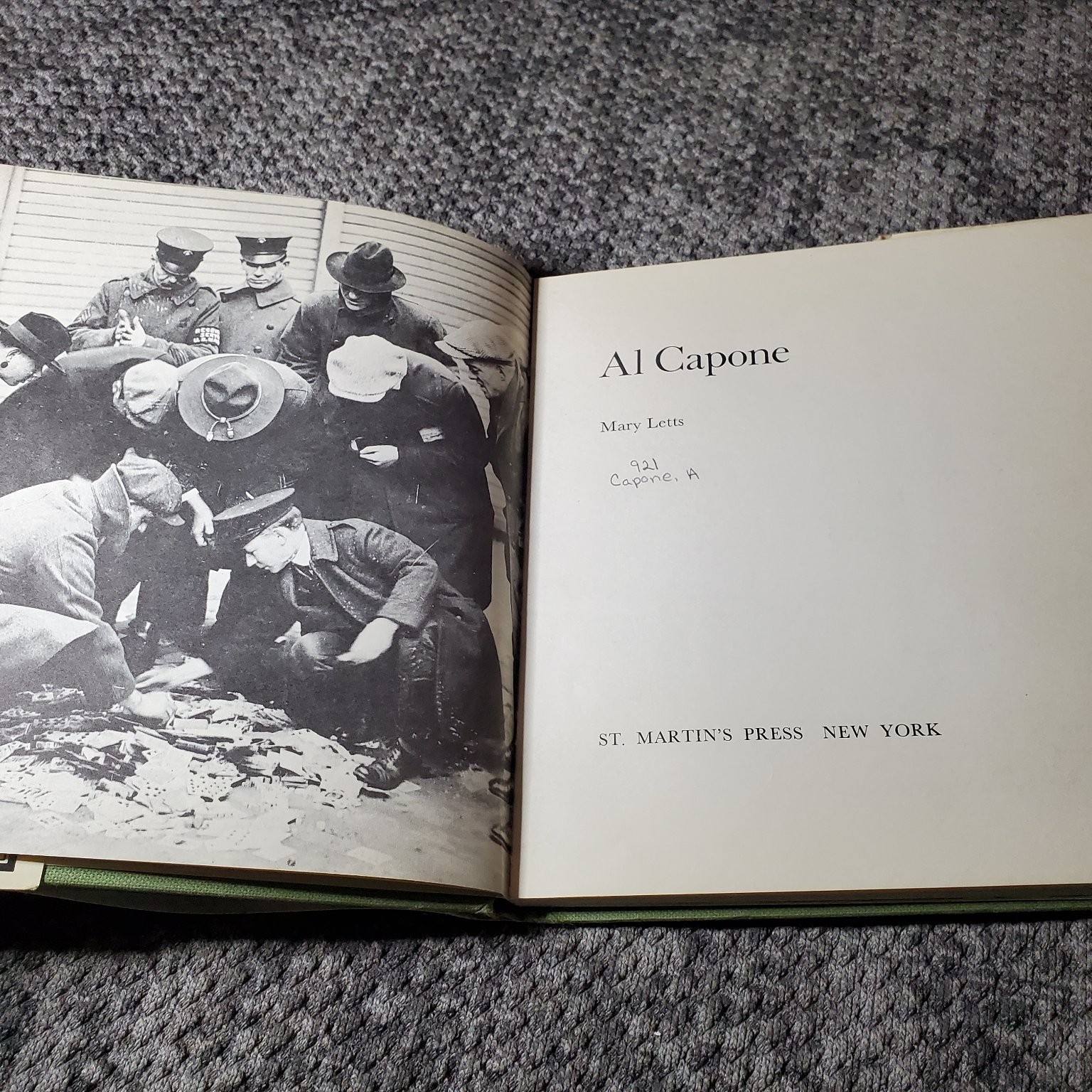 Al Capone Mary Letts 1975 First US Edition Biography History St. Martin’s Press