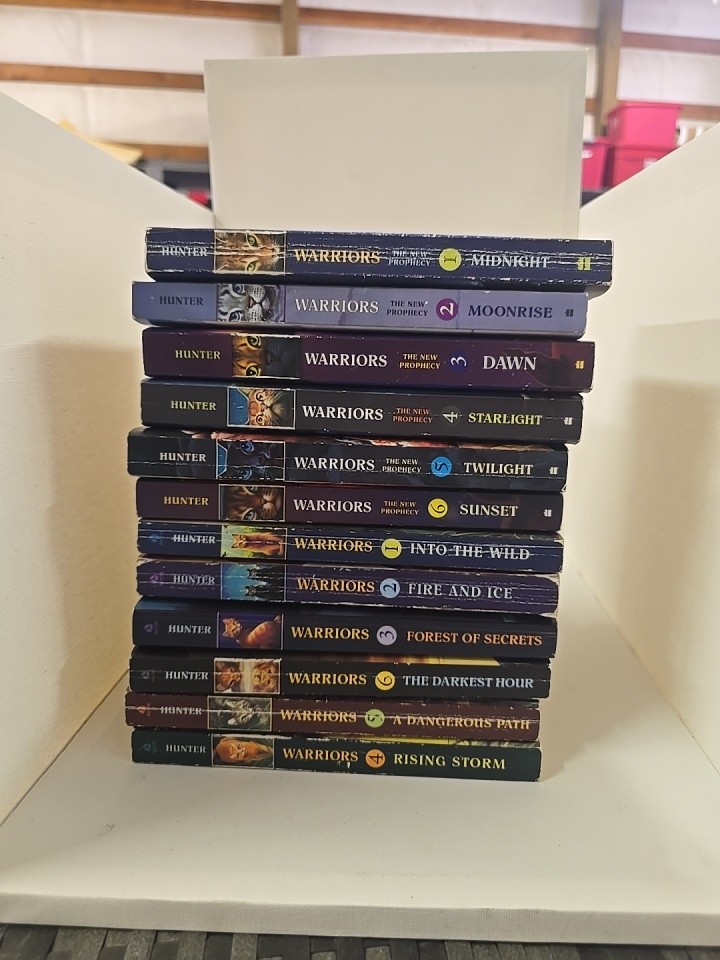 Warriors Cat Novels Lot of 12 Books Erin Hunter Sunrise Starlight Dawn Destiny