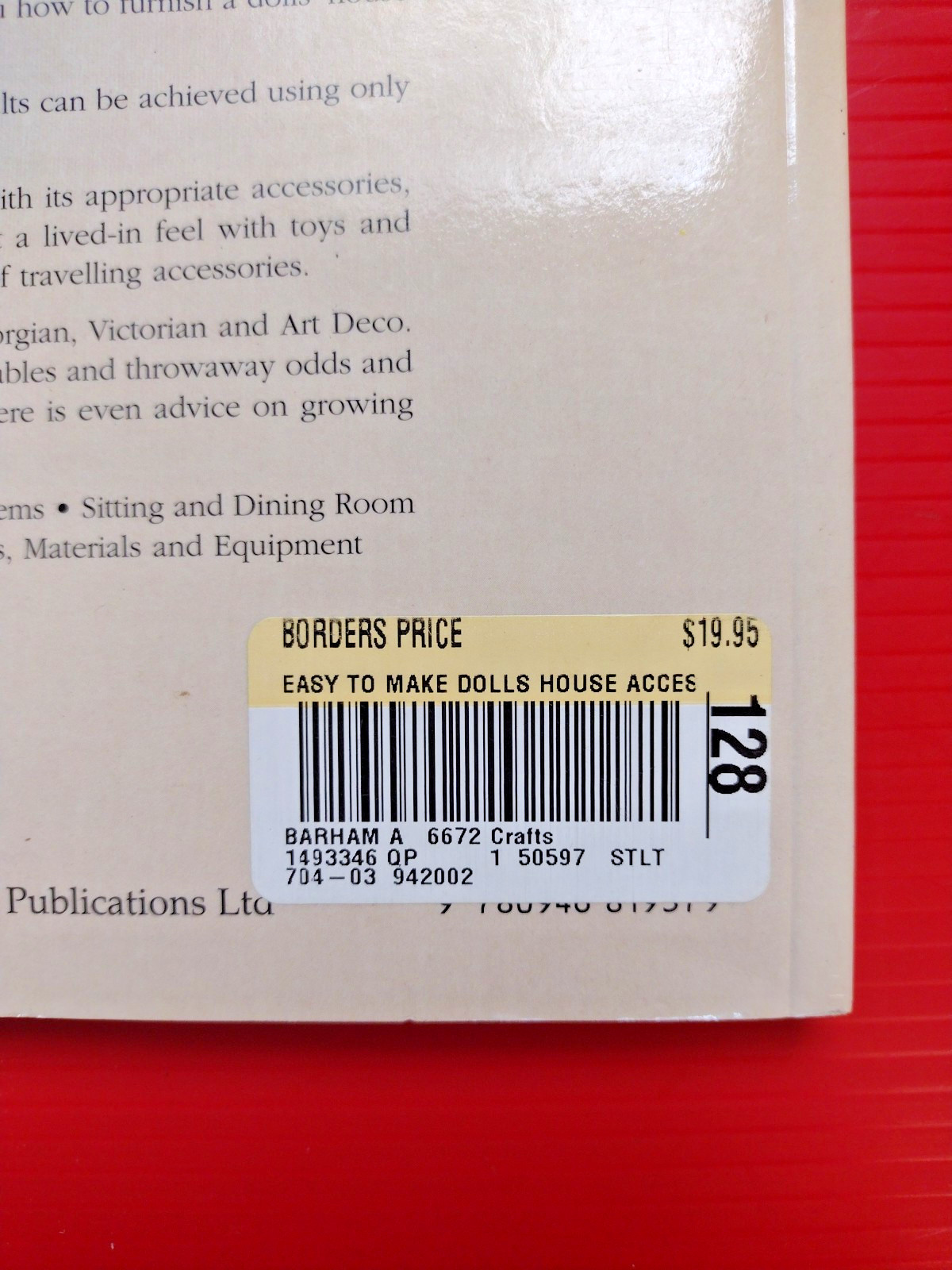 Easy to Make Dolls‘ House Accessories Paperback by Andrea Barham 168 Pages NICE