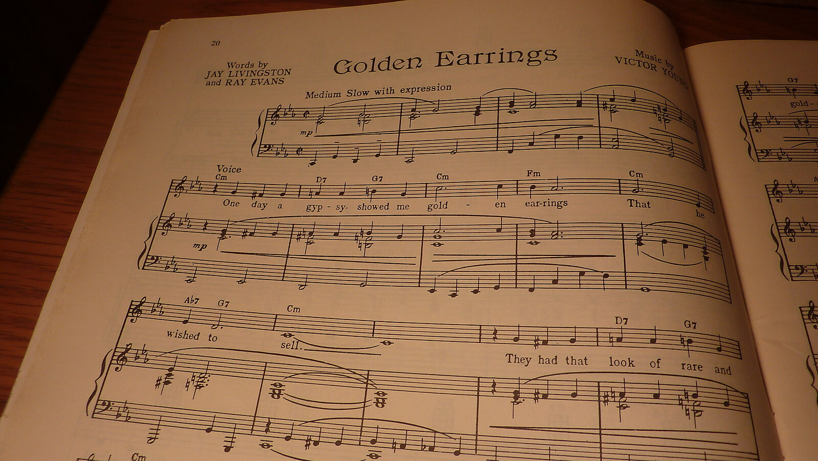 VINTAGE 1954 88 PAGES OF FAMOUS SONG HITS NO. 1 – WORDS & PIANO MUSIC – GREAT !!