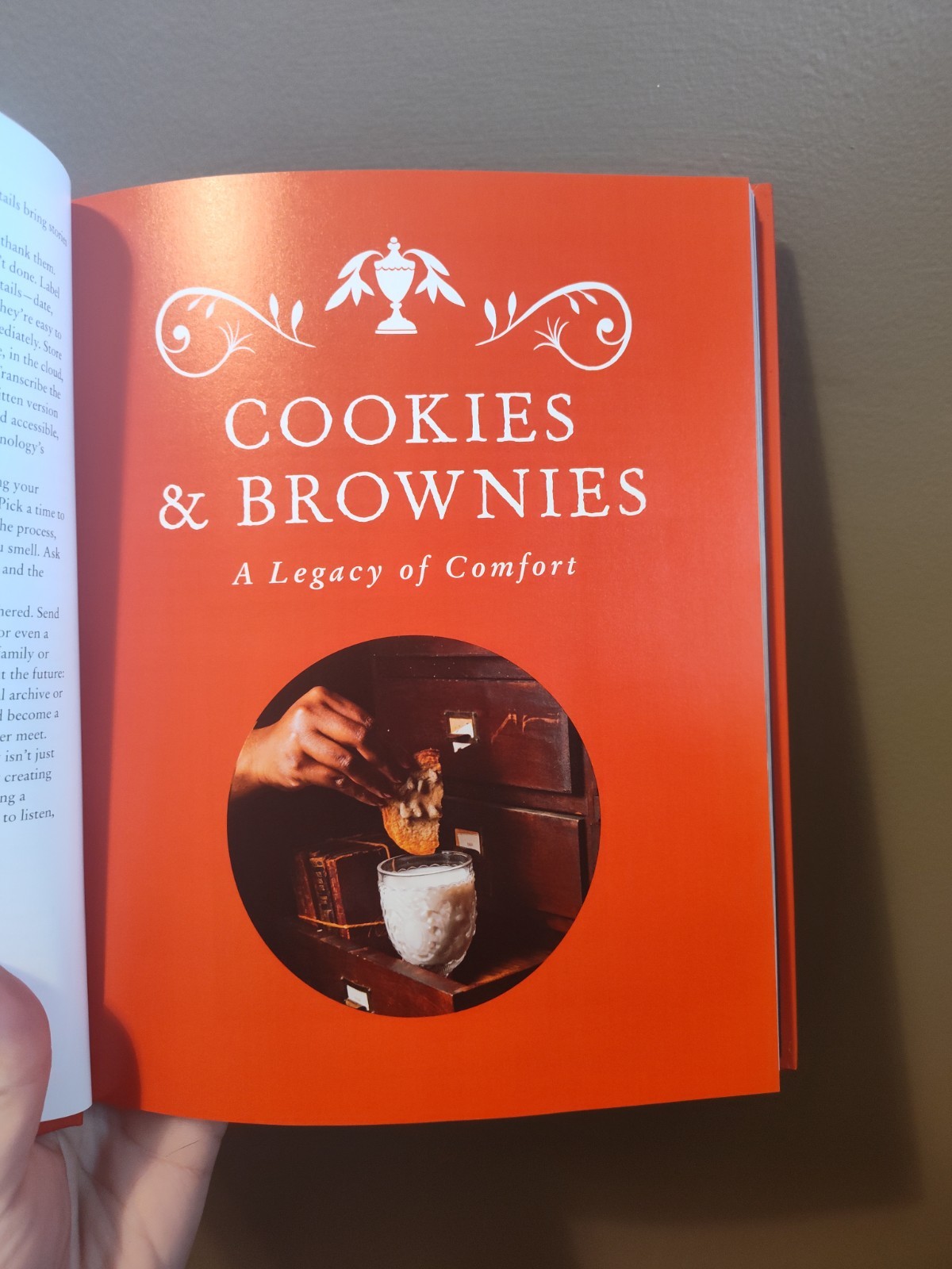 To Die For : A Cookbook of Gravestone Recipes by Rosie Grant (2025, Hardcover)