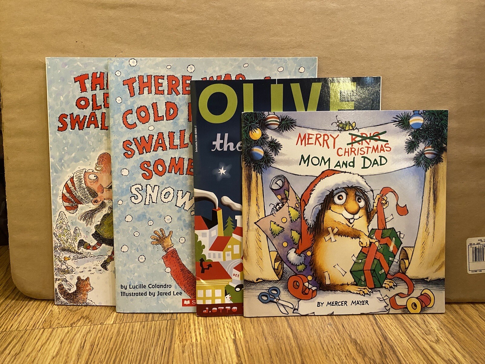 Vintage 4 Kids Christmas Themed Picture Books Bundle. There Was An Old Lady.