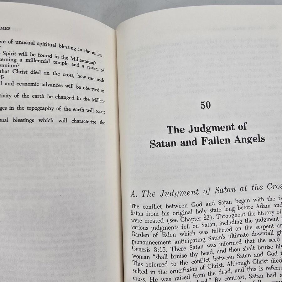 Major Bible Themes Lewis Sperry Chafer John Walvoord HC 1993 Book Christian Vtg