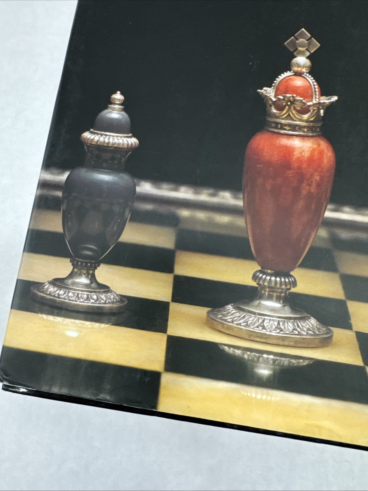 Chess Masterpieces: One Thousand Years of Extraordinary Chess Set