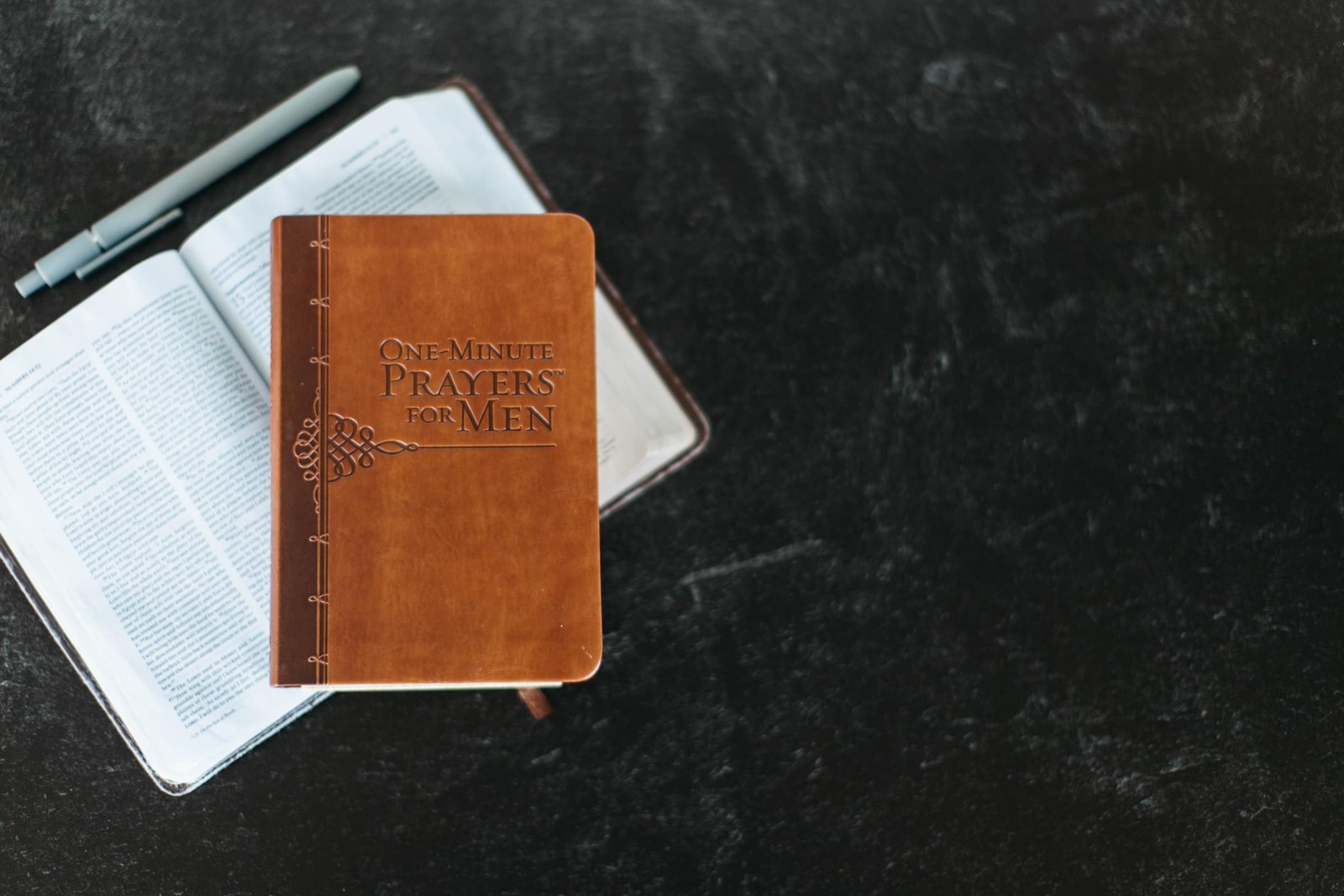 One-Minute Prayers for Men (Milano Softone): Short Prayers wit…