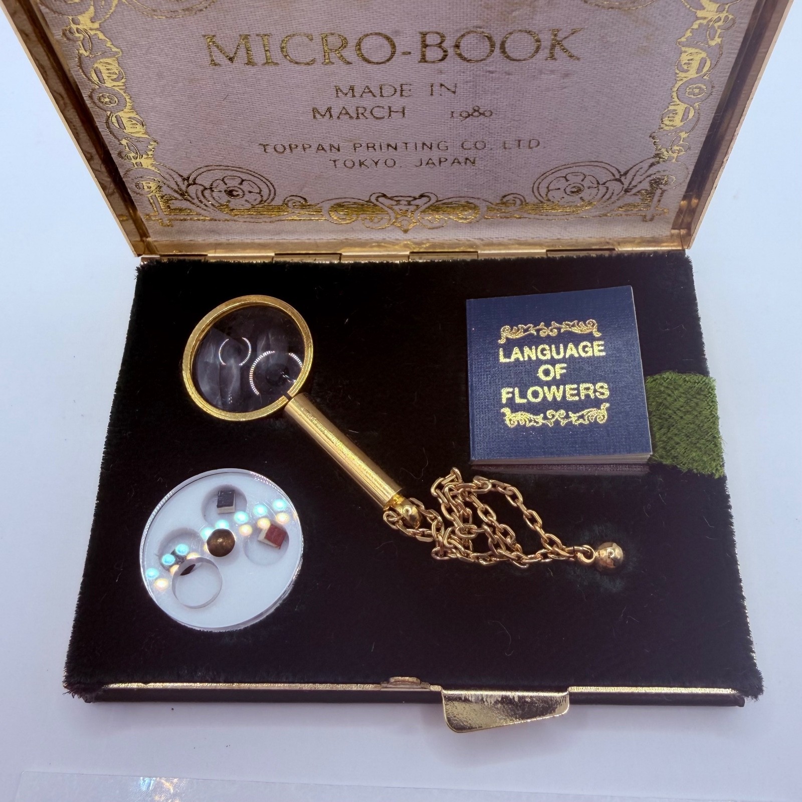 Micro Book Mini Book Size 2 mm Toppan Printing co. Tokyo 1979 Vintage Used