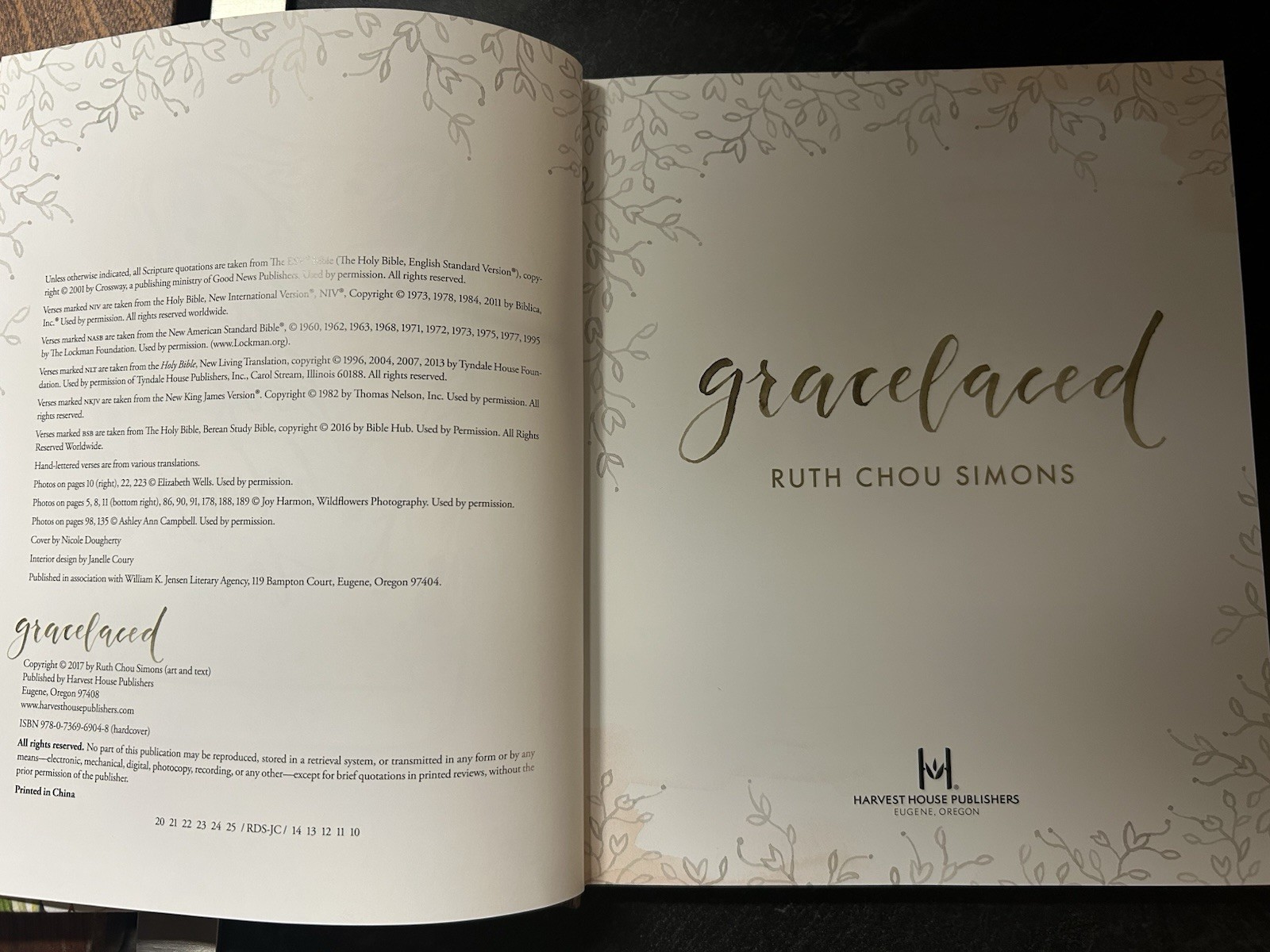 GraceLaced Journal Devotional by Ruth Chou Simons (Book, Christian)