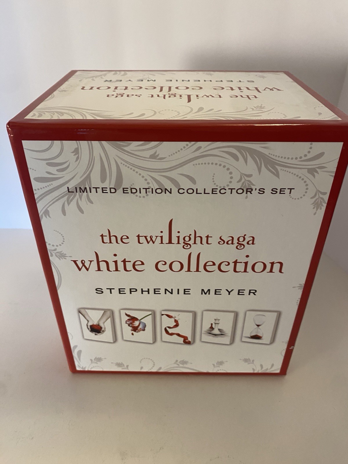 The Twilight Saga White Collection- Stephanie Meyer- Missing 1 Book