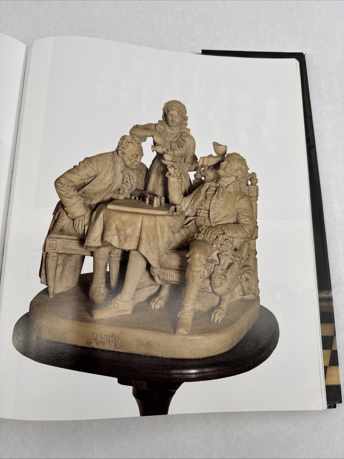 Chess Masterpieces: One Thousand Years of Extraordinary Chess Set