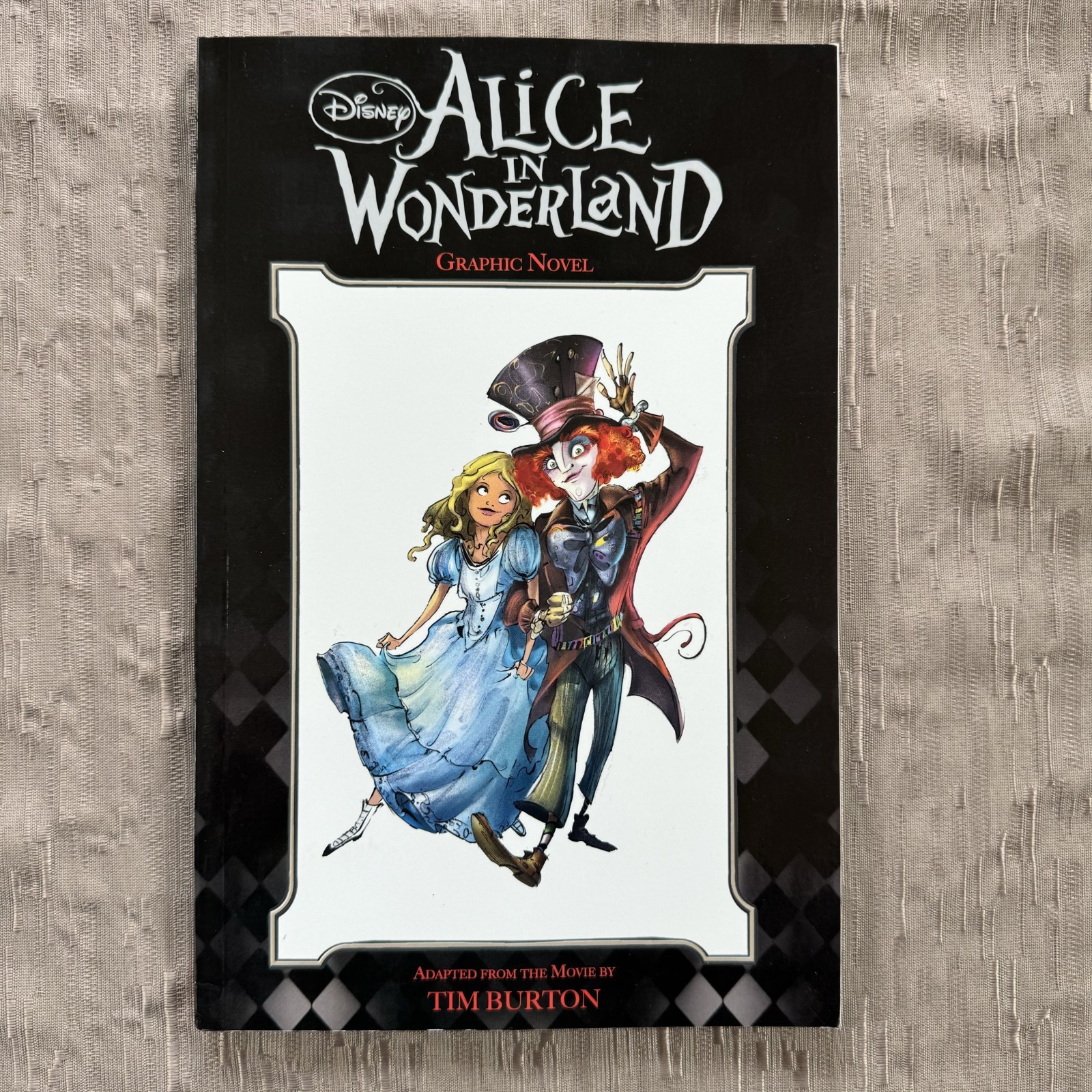 Disney’s Alice in Wonderland Graphic Novel by Alessandro Ferrari Boom! Comic