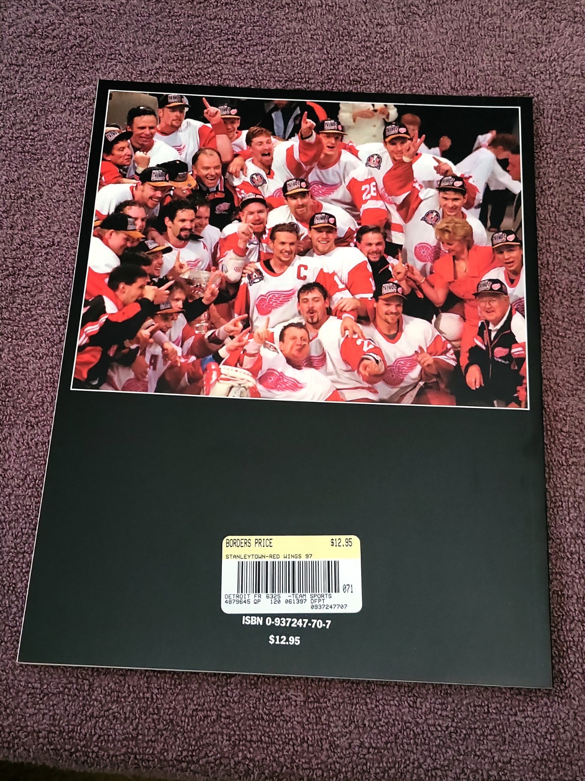 Stanleytown Magazine Detroit Red Wings 96/97 Champions Book 112 Pages NEAR MINT
