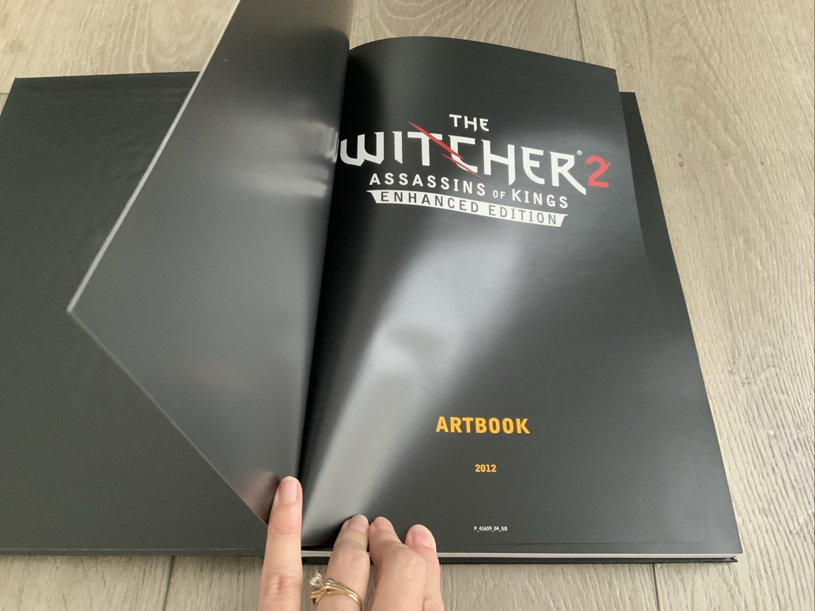 The Witcher 2 Assassins of Kings Collector’s Edition Dark Artbook