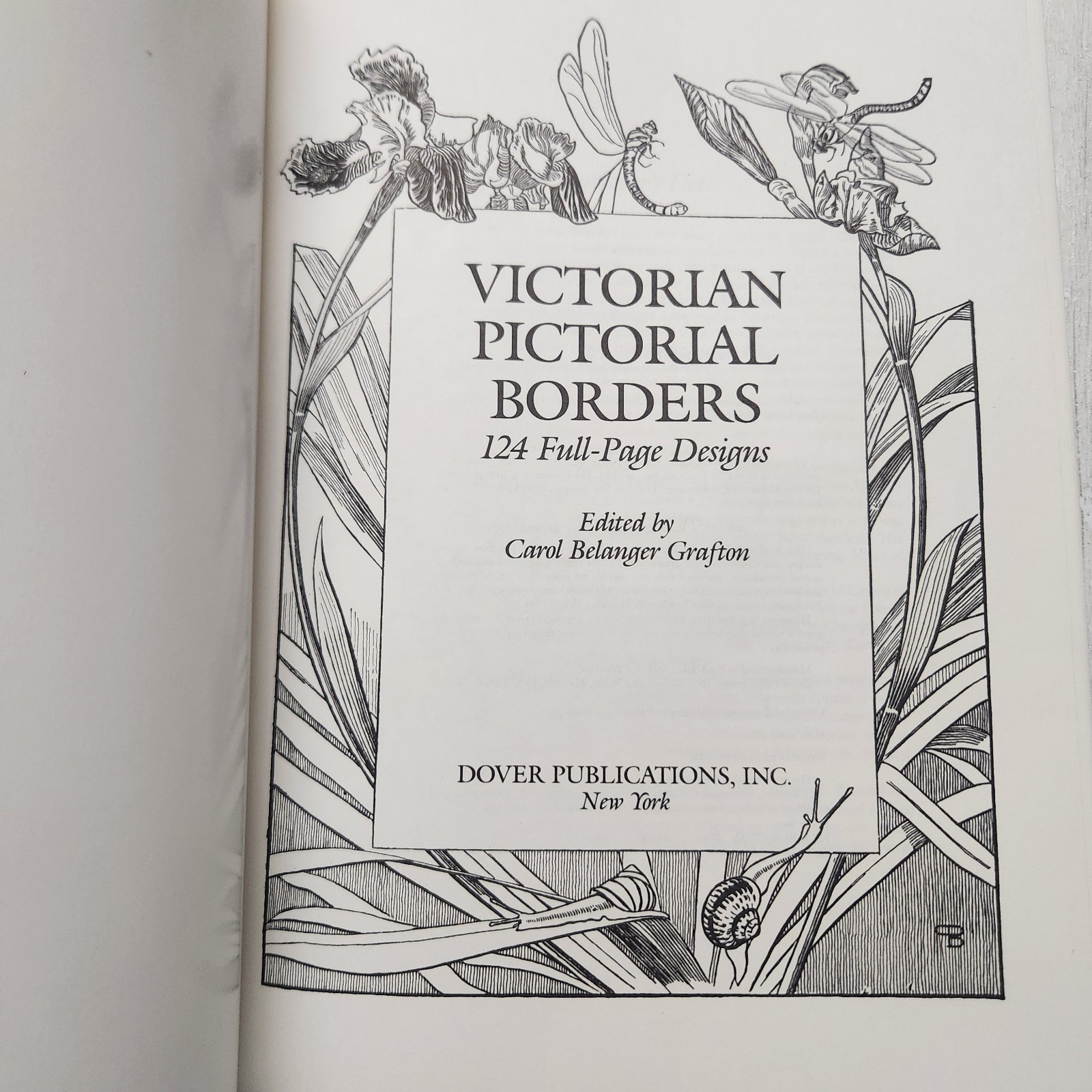 Victorian Pictorial Borders 124 pages Edited by Carol Belanger Grafton 1984