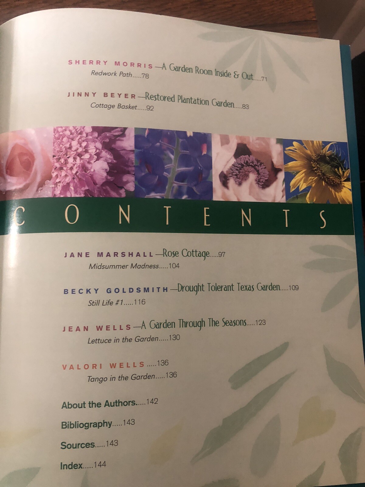 Along the Garden Path : Quilters and Their Gardens by Valori & Jean Wells 2001