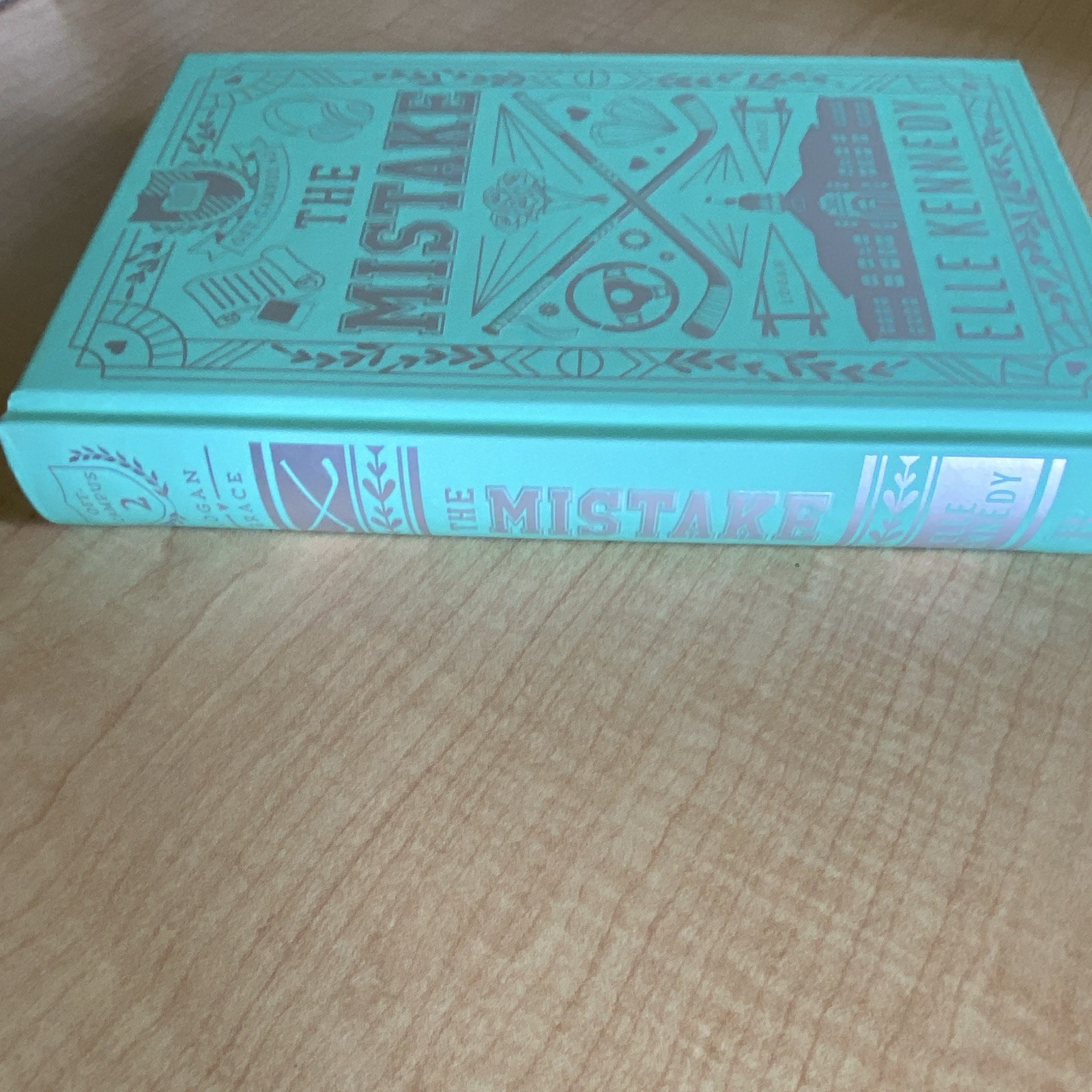 The Mistake (Off-Campus) by Elle Kennedy, Bloom Books, YA Fiction Novel, HC