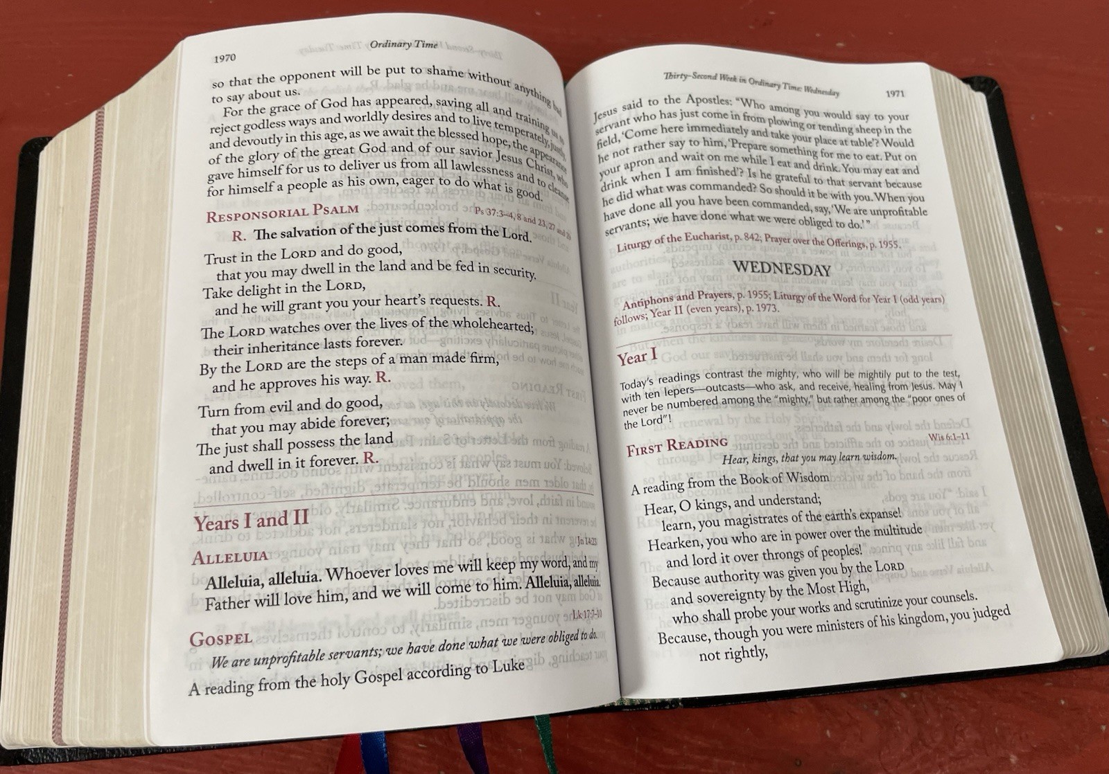 Saint Paul Daily Missal Black Leatherflex 2012 Pauline Books & Media