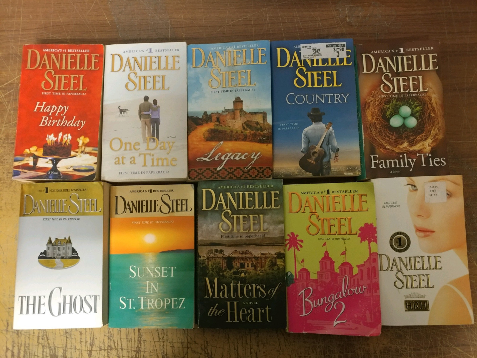 Lot of 10 Danielle Steel Romance Set Popular Series PAPERBACK UNSORTED Books MIX