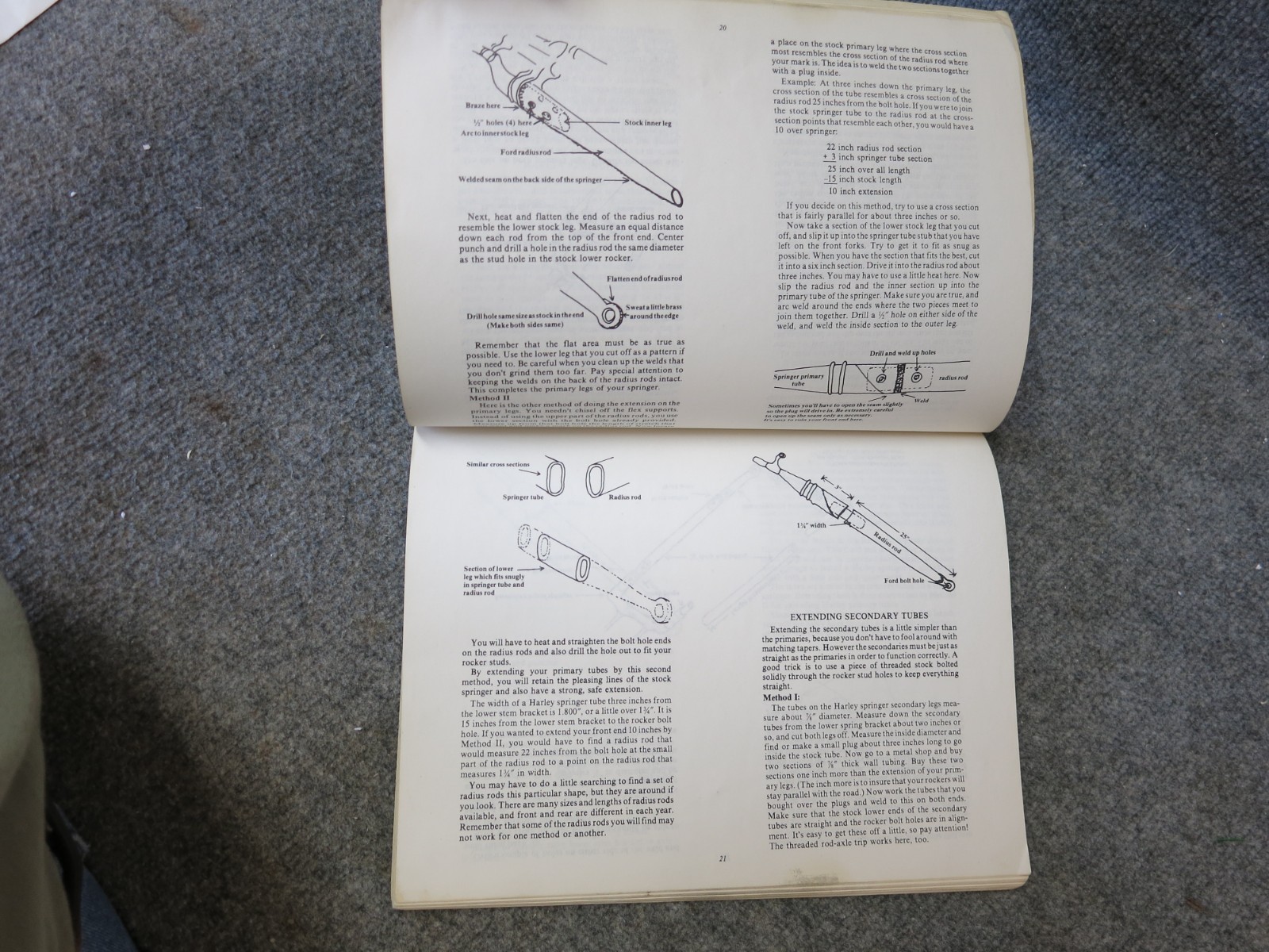 CUSTOM CHOPPER COOKBOOK, MIKE GEOKAN, LOOSE BINDING, SEE DESCRIPTION AND PICS.