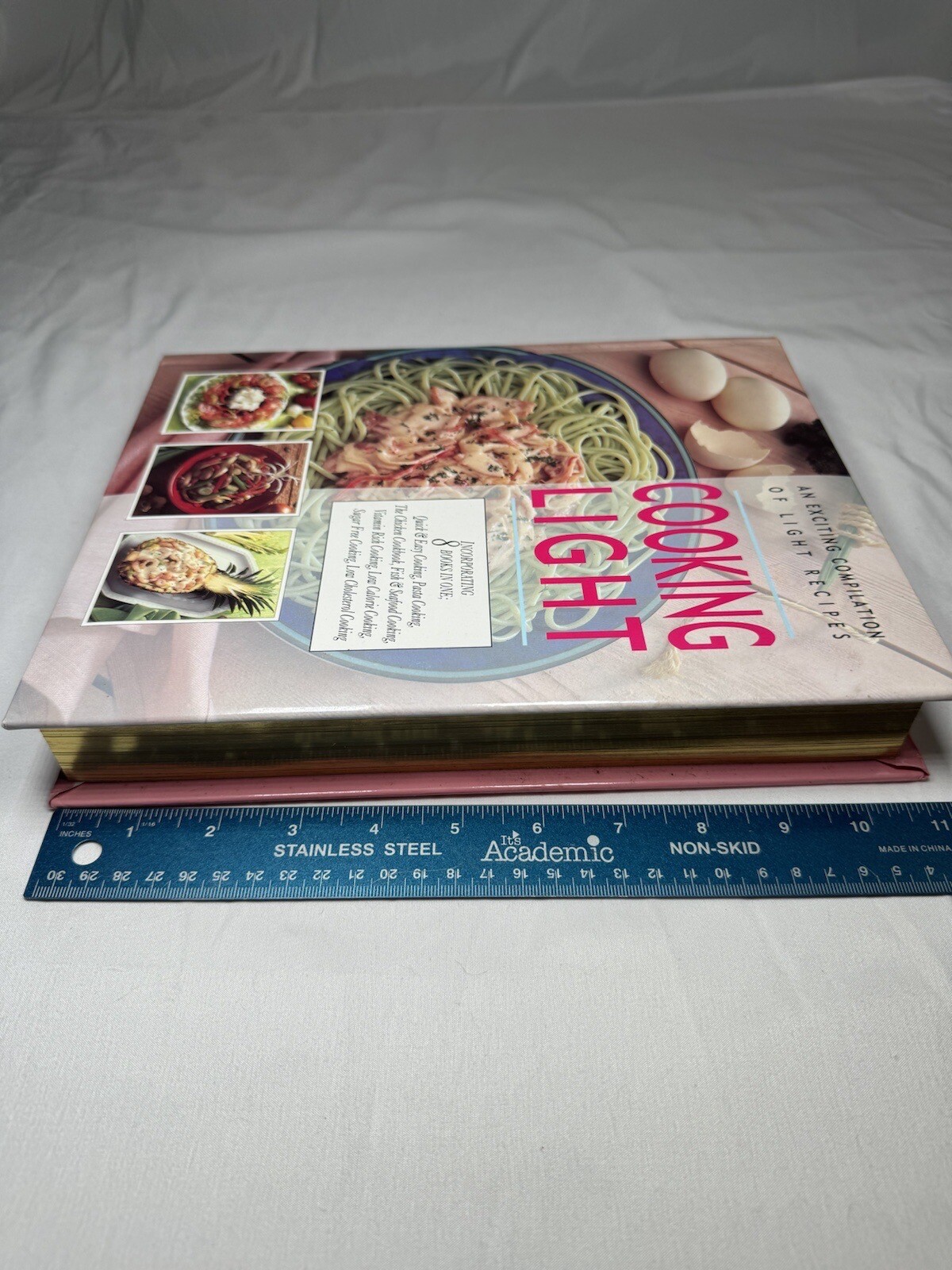 1995 COOKING LIGHT 8 COOKBOOKS IN ONE 584 PAGES 11 IN BY 9 IN