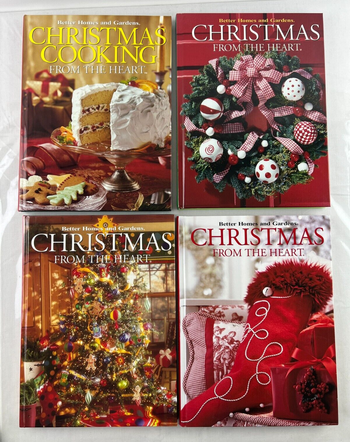 Lot Of 4 Better Homes and Gardens Hardcovers ChristmasTheme Crafts and Cookbook