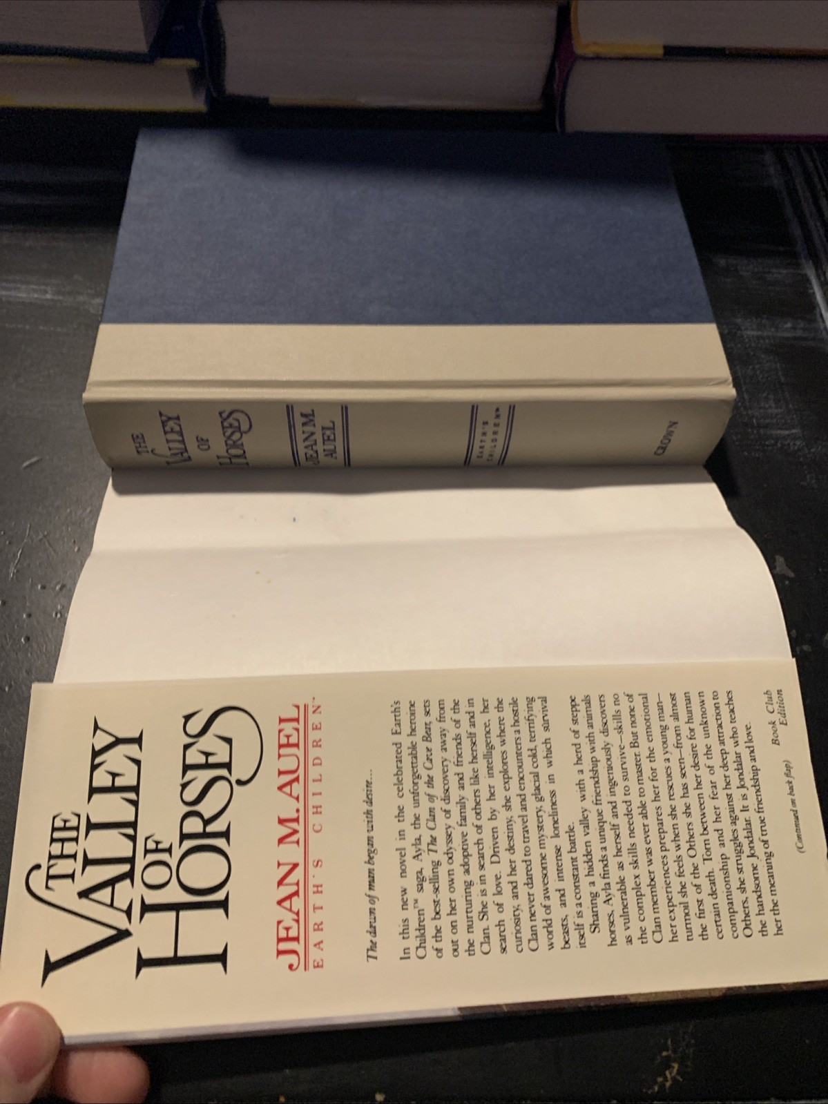 The Valley of Horses By Jean M. Auel 1982 Hardcover Book Club Edition