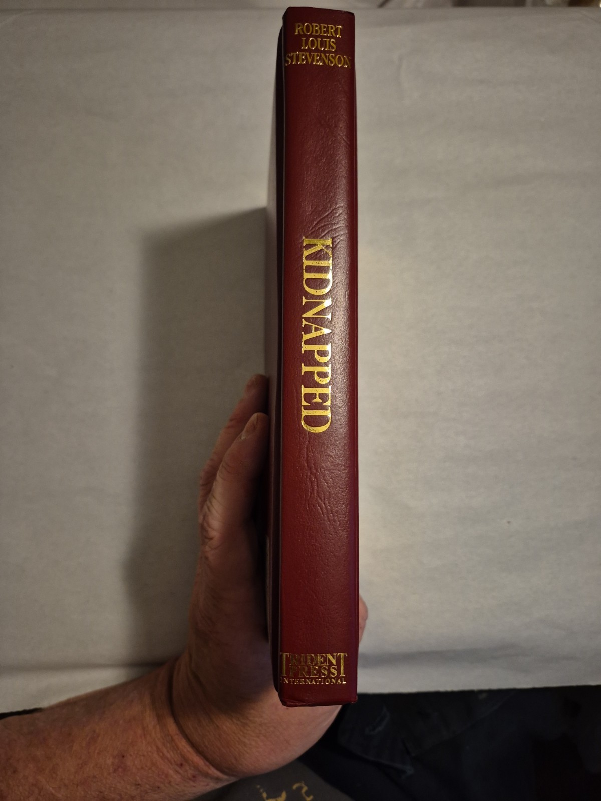 Kidnapped by Robert Louis Stevenson Trident Press 2000 Reprint Deluxe H/C Gold