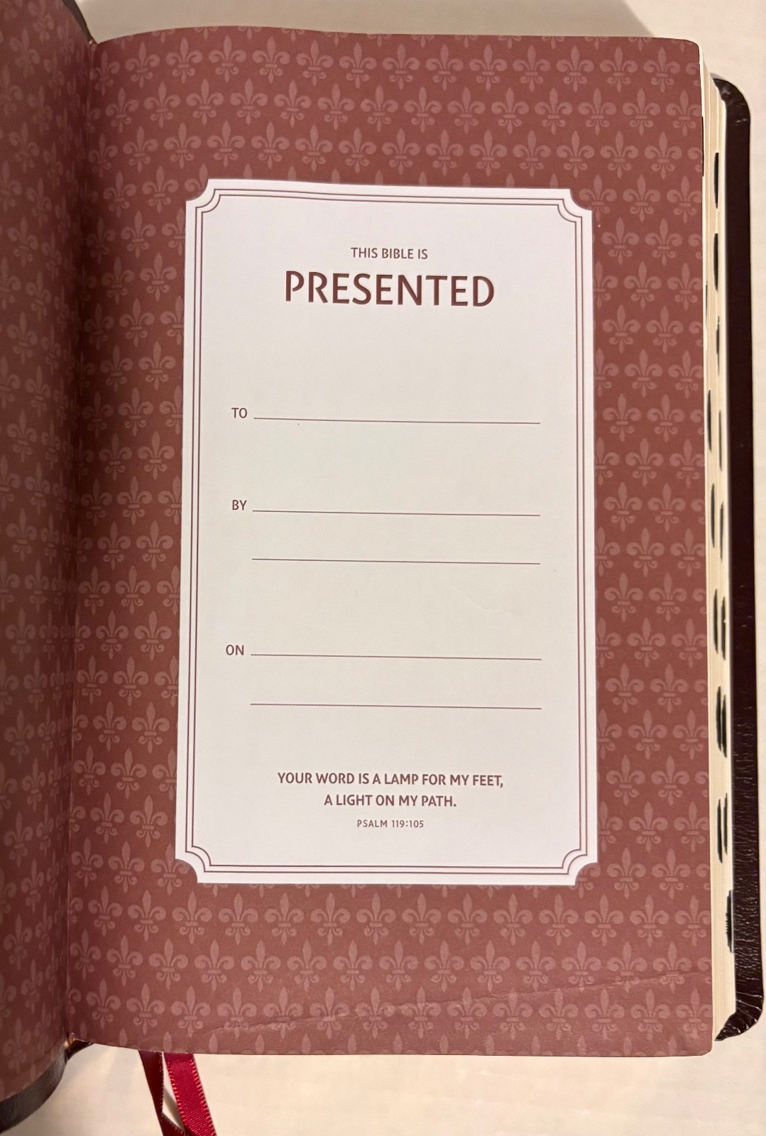 NIV, Thinline Reference Bible, Bonded Leather, Burgundy, Red Letter Edition NICE