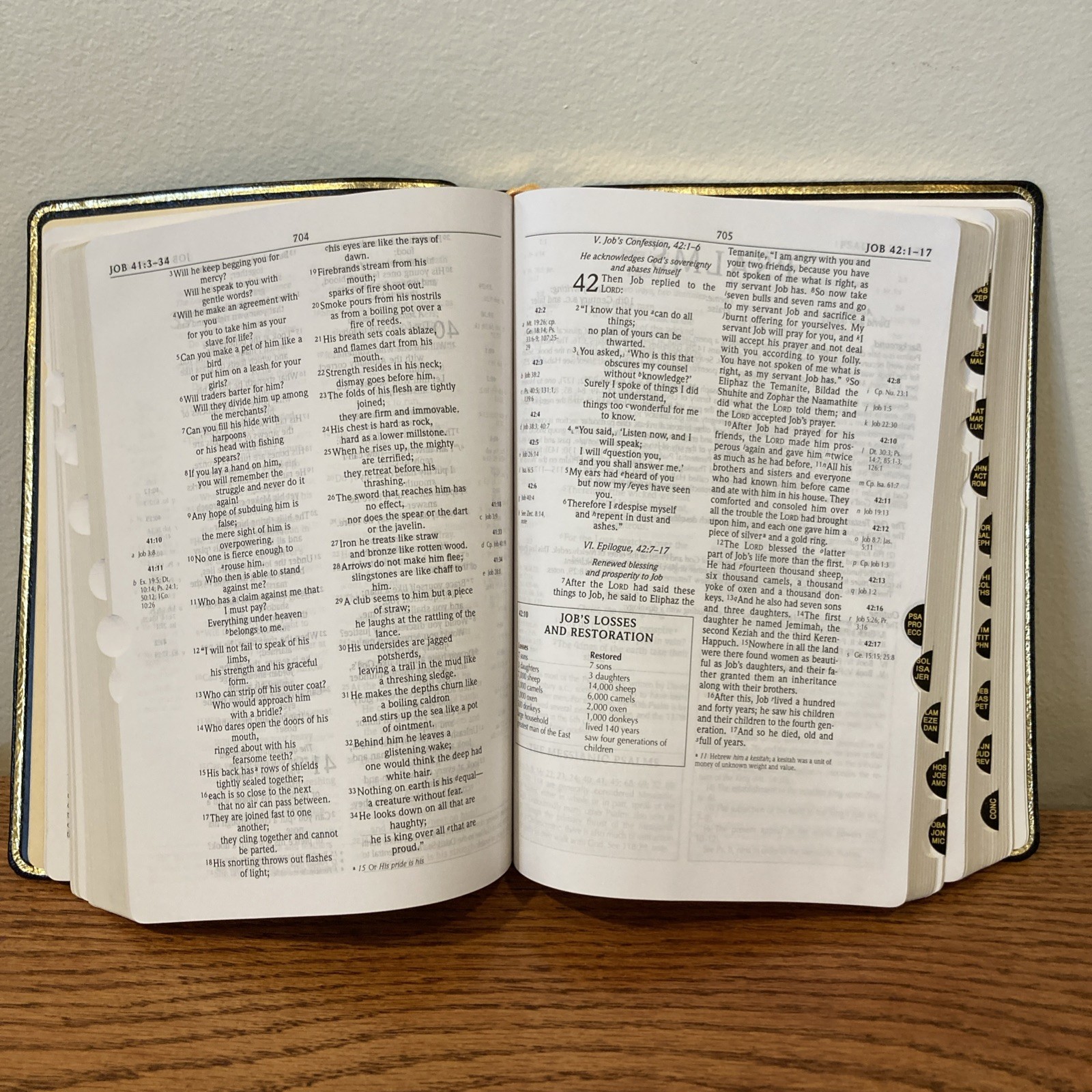 NIV 1984 Scofield Study Bible | Black Genuine Leather | Thumb-Indexed