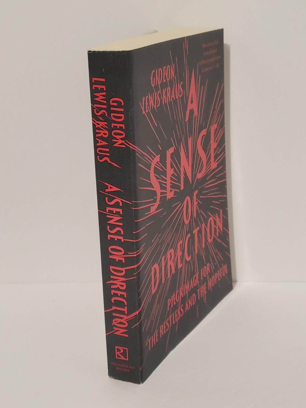 A Sense of Direction: Pilgrimage for the Restless and the Hopeful . (paperback )