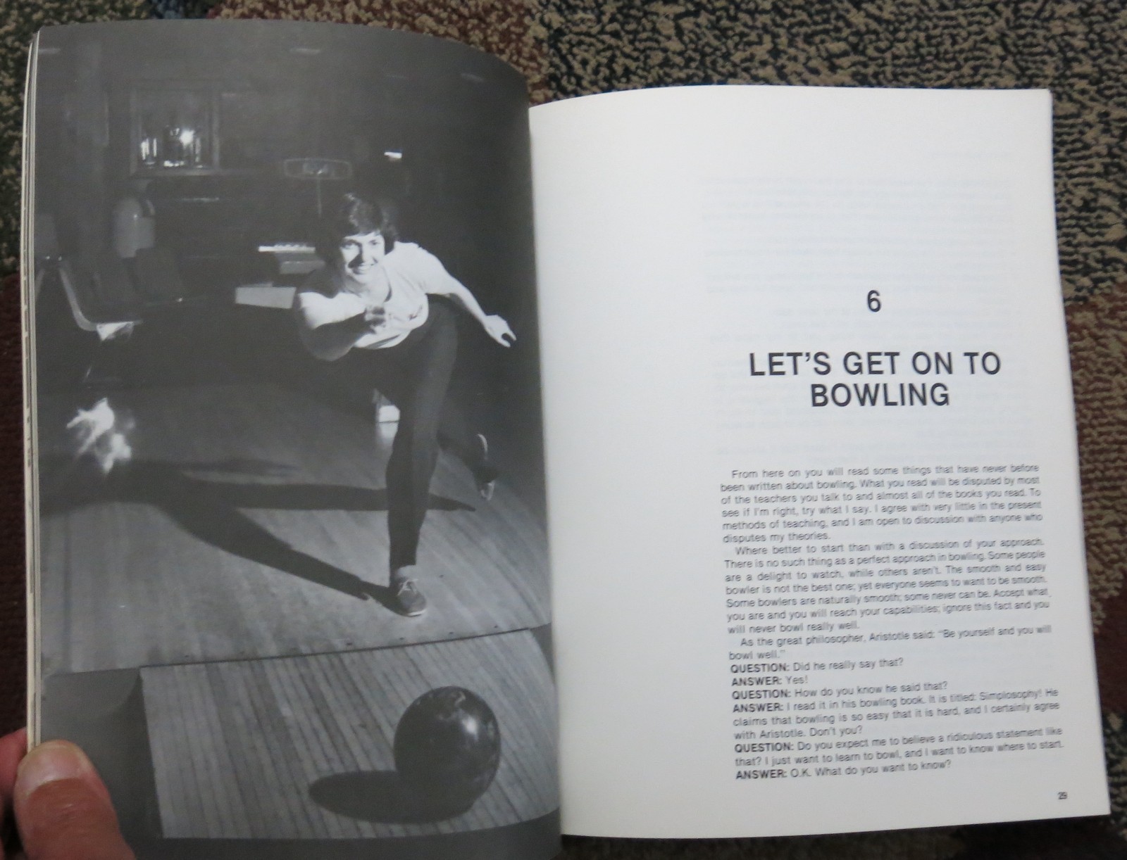 Strike Tough Bowling by Jim Kenny 1982