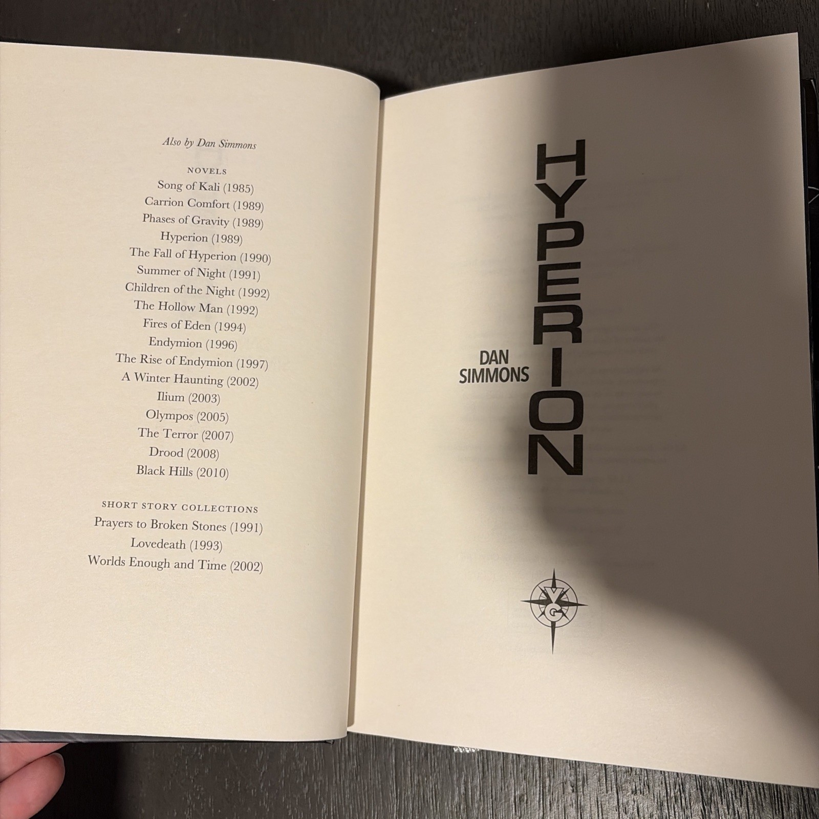Hyperion Dan Simmons The Broken Binding 1st Print & Bookmark