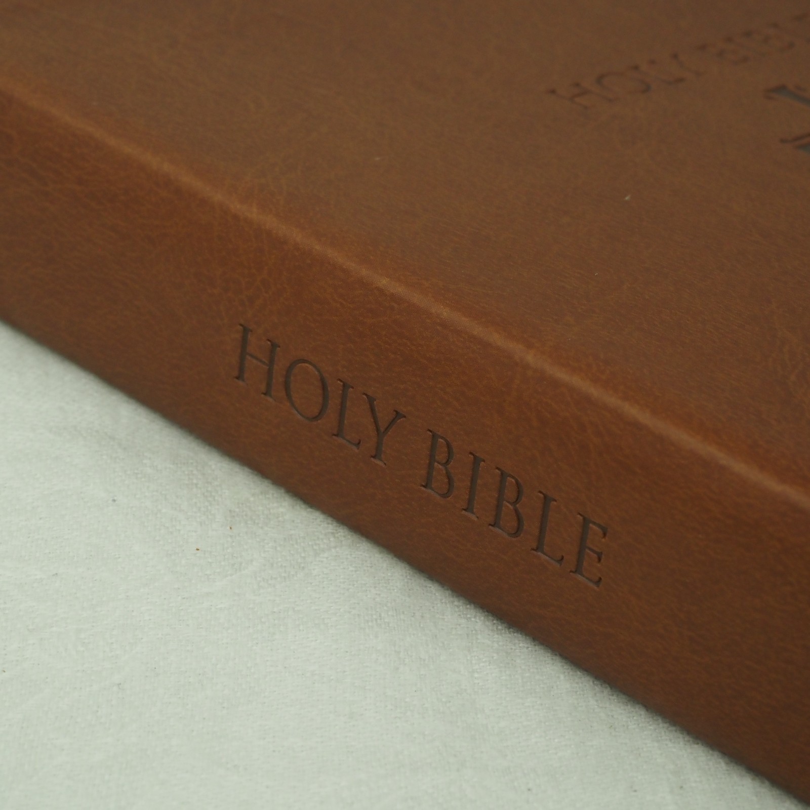 NKJV Super Giant Print Reference Holy Bible Red Letter Edition Thomas Nelson