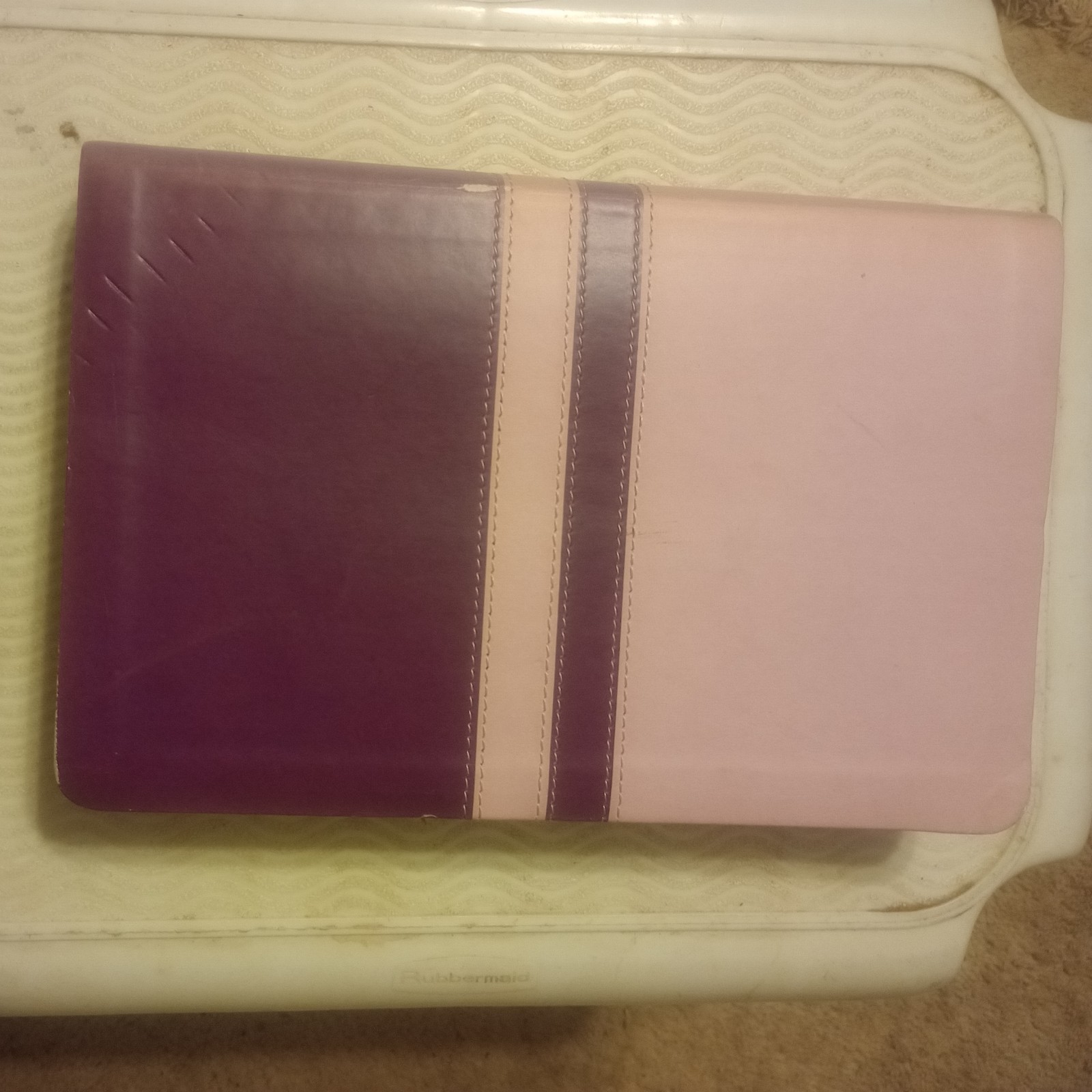 Thomas Nelson NKJV Personal Size Giant Print Reference Bible Pink Leathersoft
