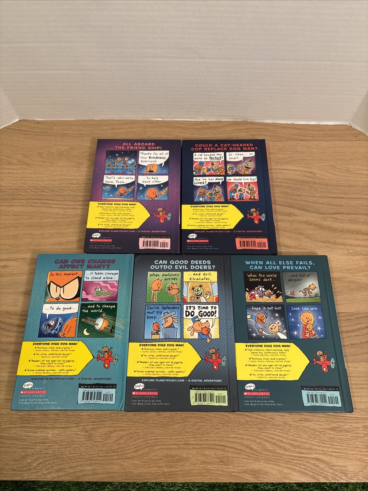 Scholastic Graphix Dog Man Vol. 6-10 by Dav Pilkey – 5-Book Hardcover Set