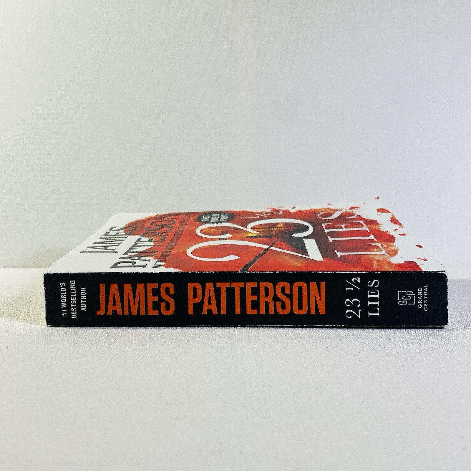 23 1/2 Lies by James Patterson 2023, Trade Paperback