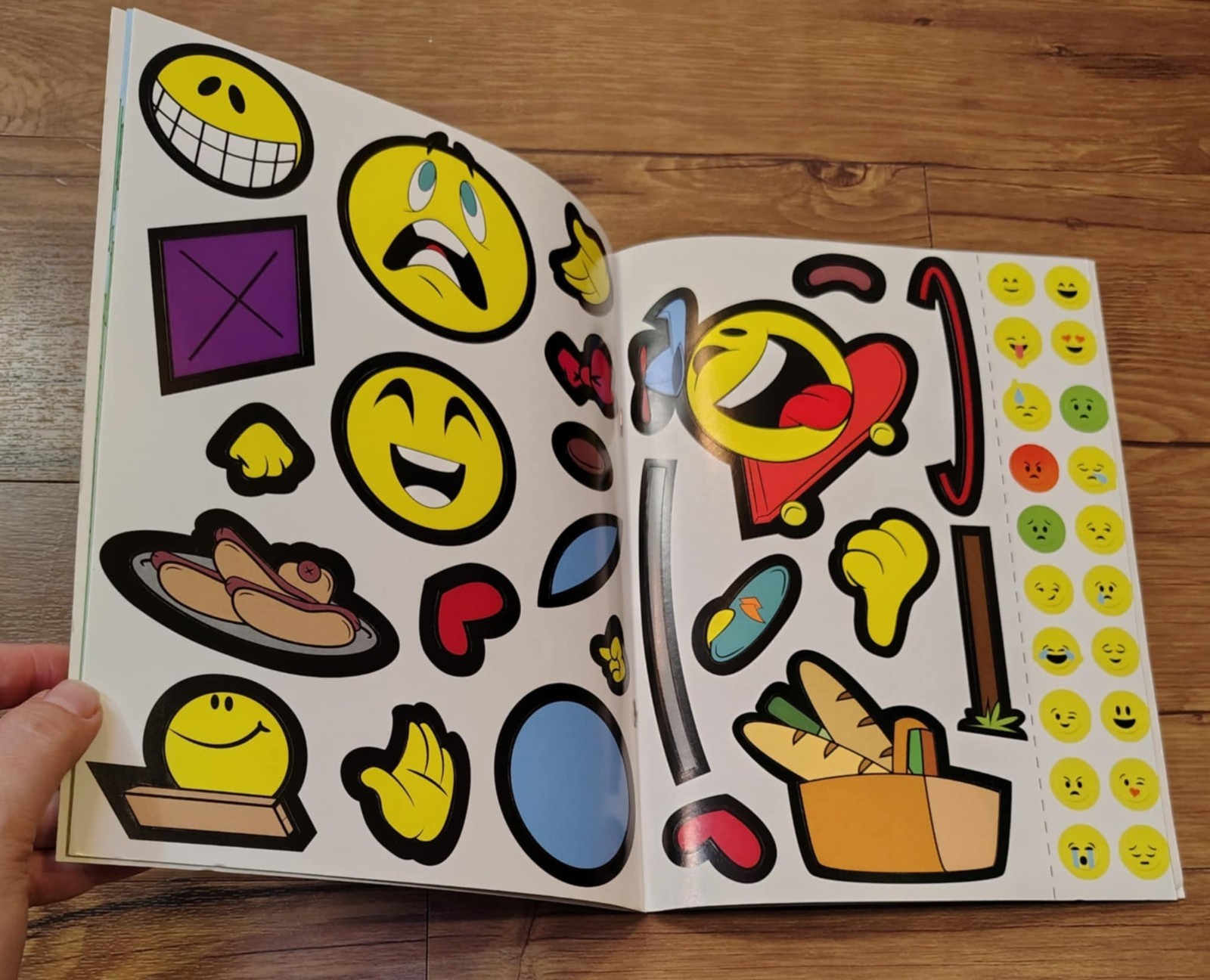 Bazic Smiley Fun Sticker Books A Day At The Park Activity Book Vision ST