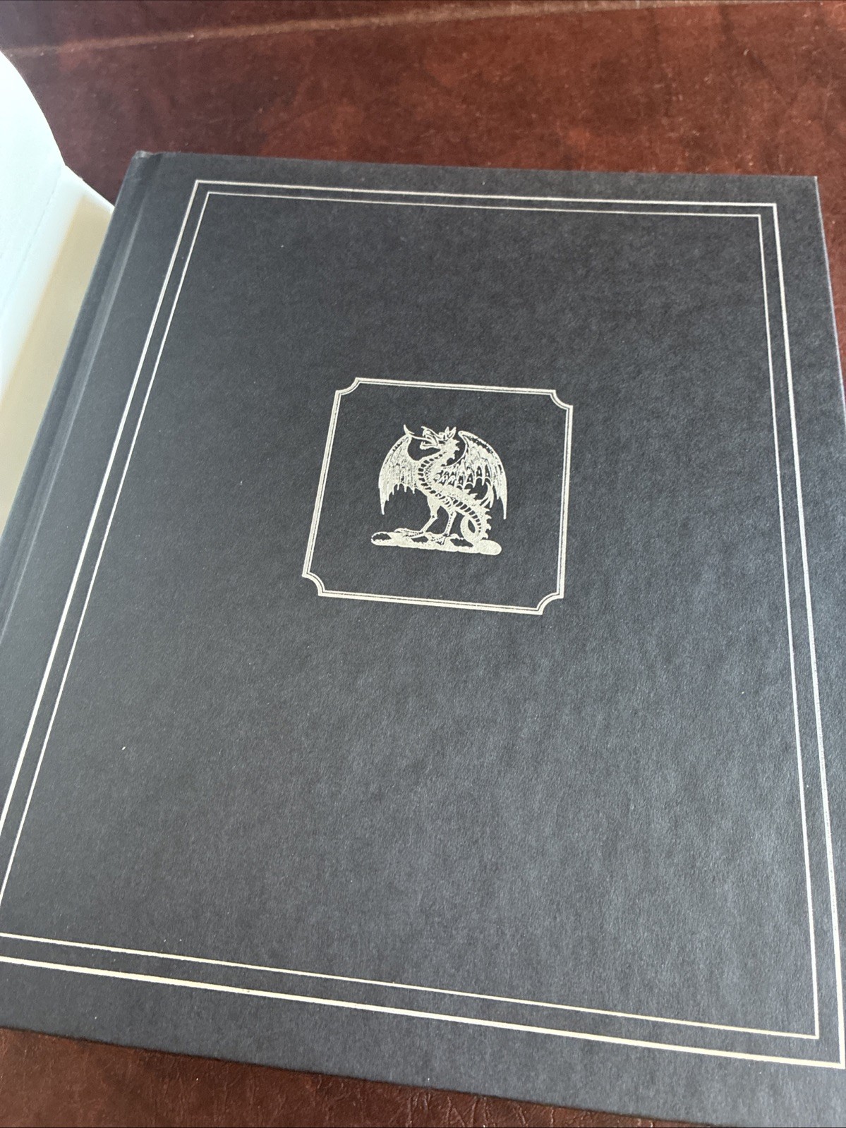 The New Annotated Dracula Bram Stoker – 2008 1st Edition Hardcover – Neil Gaiman