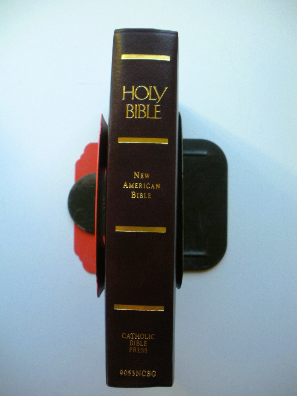 BIBLES & CHRISTIAN STUDY 9 Book Lot – Words of Jesus – The Message – Dictionary