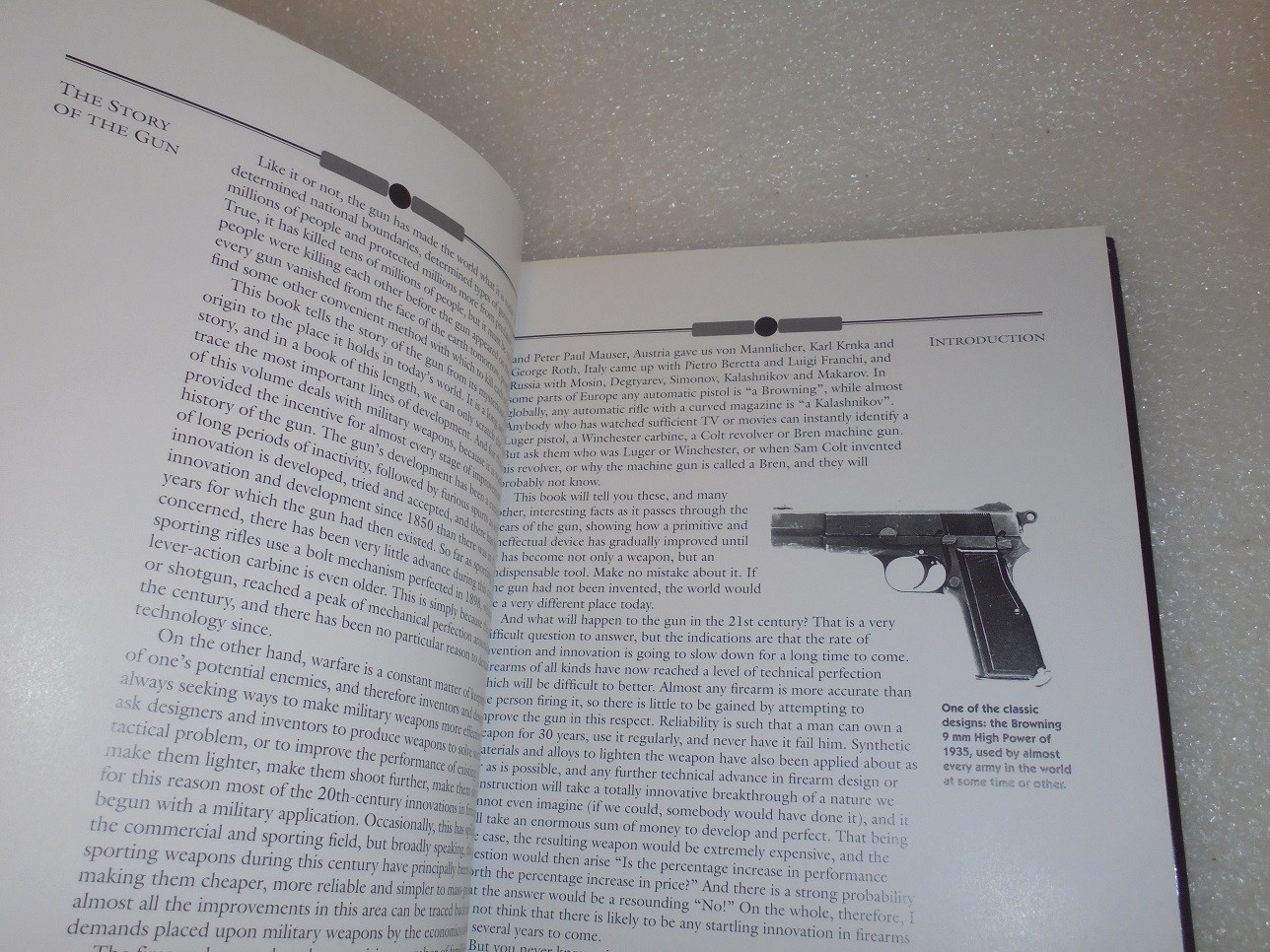 THE STORY OF THE GUN by IAN V. HOGG! BRAND NEW! EXCELLENT! SALE! SHIPS FREE!