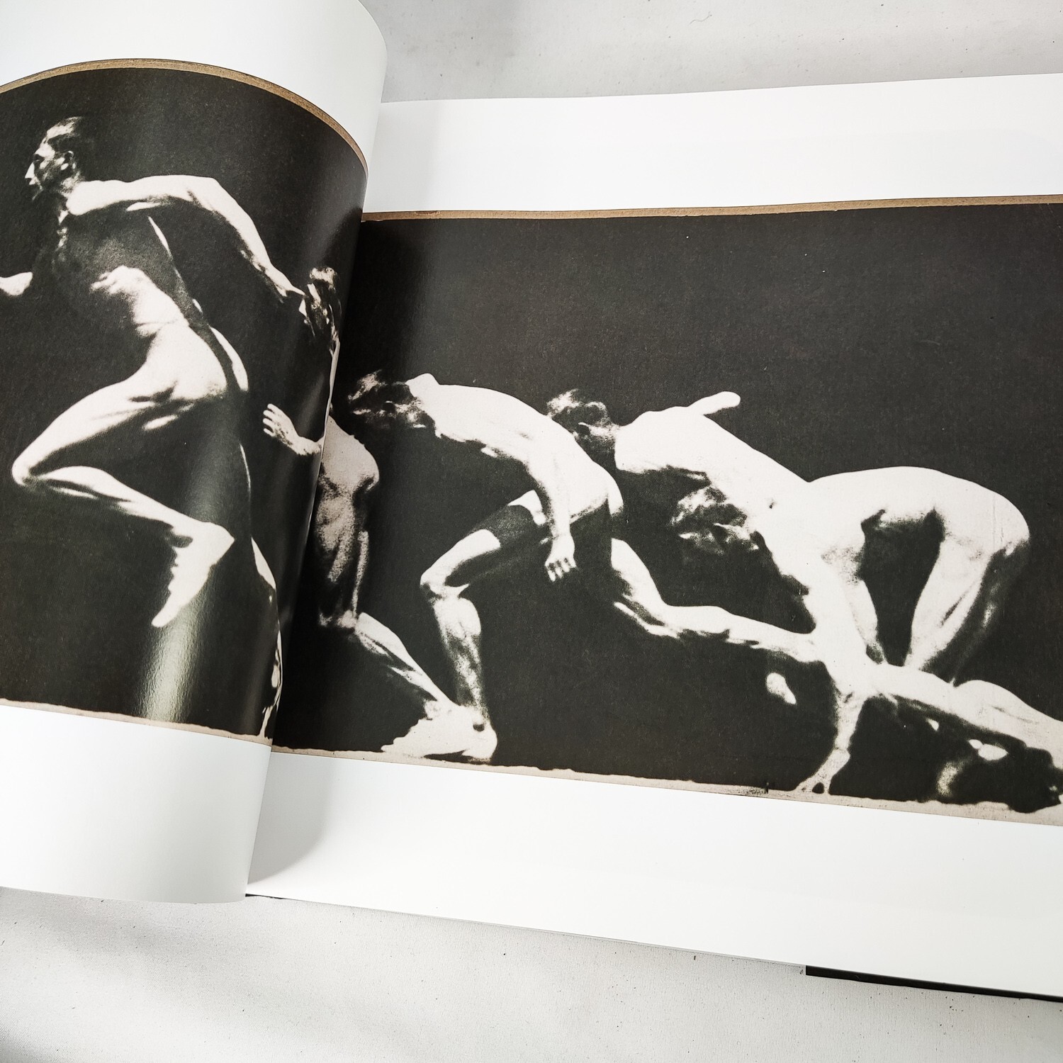 THE STORY OF NUDE PHOTOGRAPHY – HARDCOVER BOOK | SCALA GROUP 504 PAGES