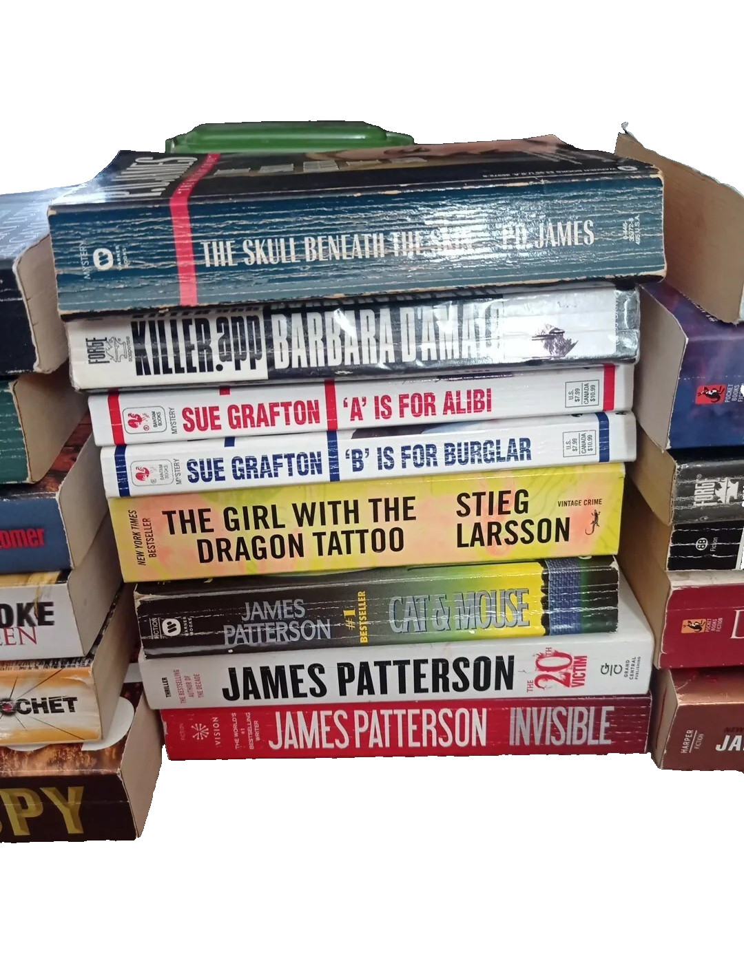 Sale Lot of 18 Bestselling Thriller Paperback Books