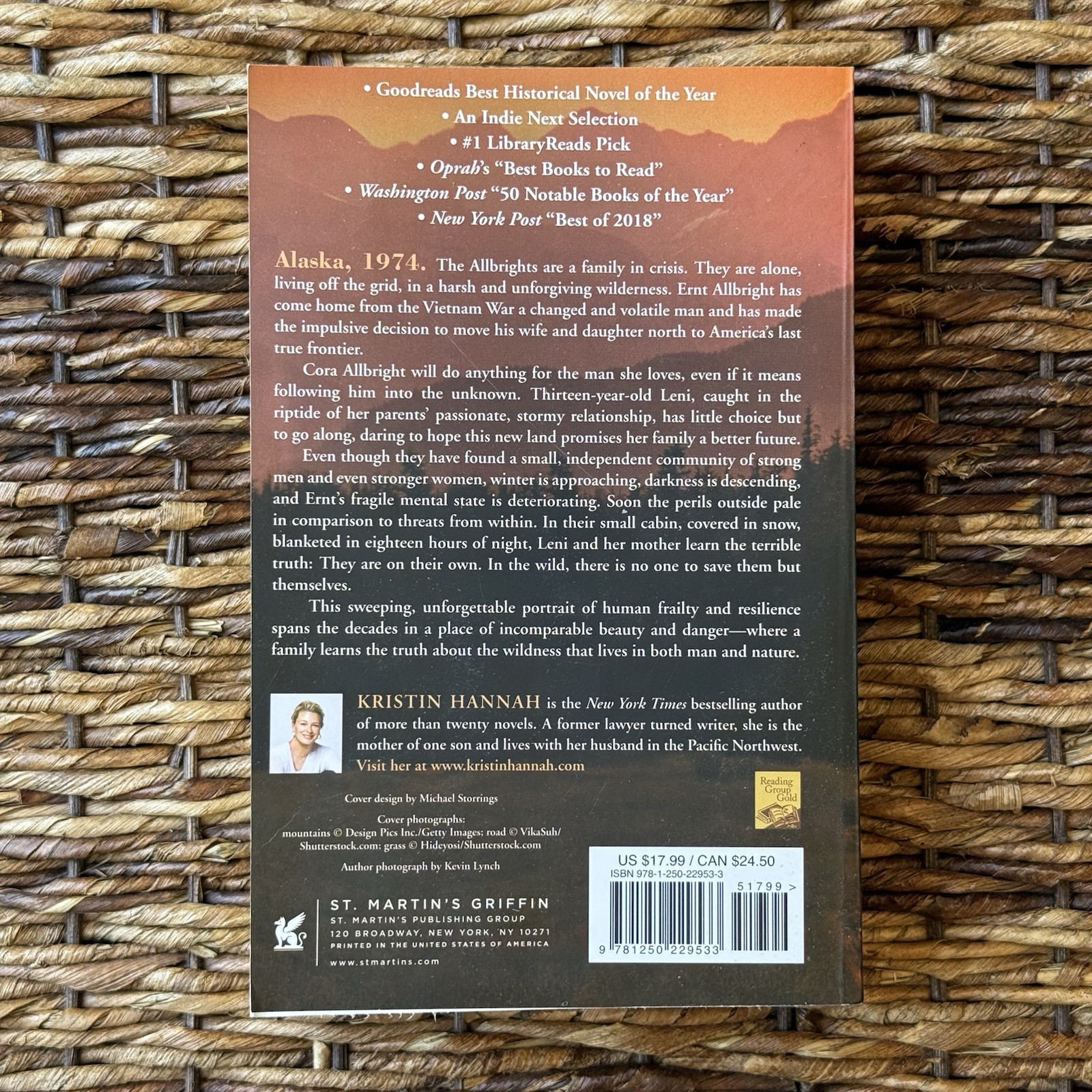 Great Alone : A Novel by Kristin Hannah (2019, Trade Paperback)