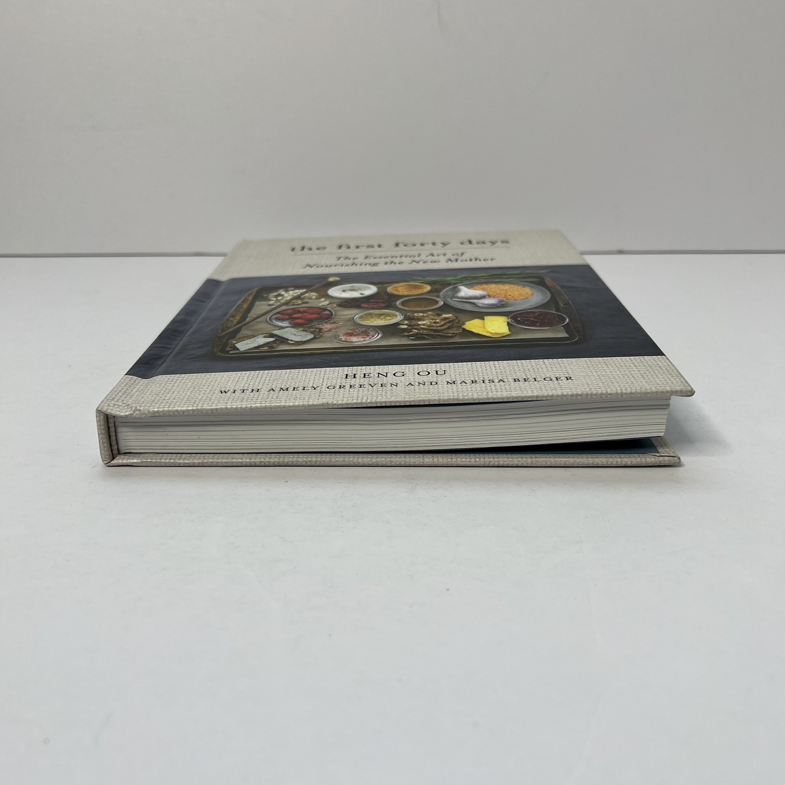 First Forty Days : The Essential Art of Nourishing the New Mother by Heng Ou