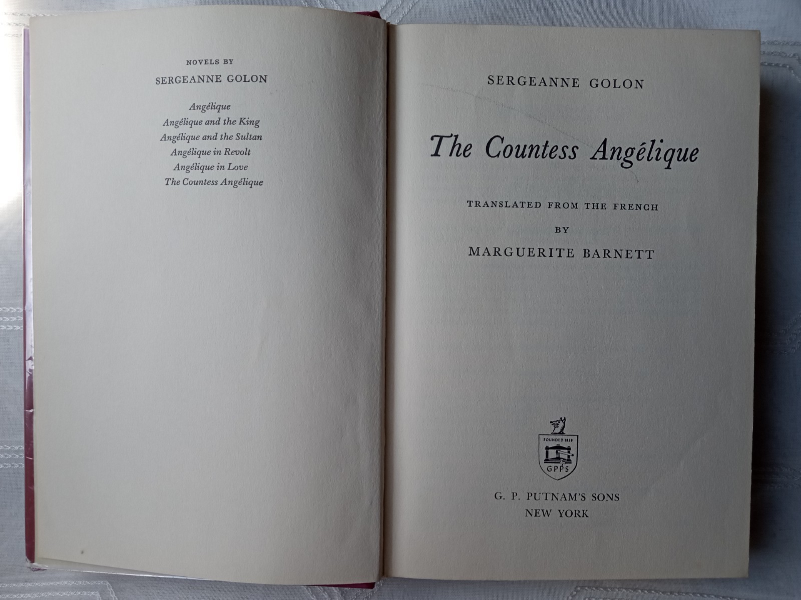 Countess Angelique Sergeanne Golon Hardcover 1st American Edition 1968 Vintage