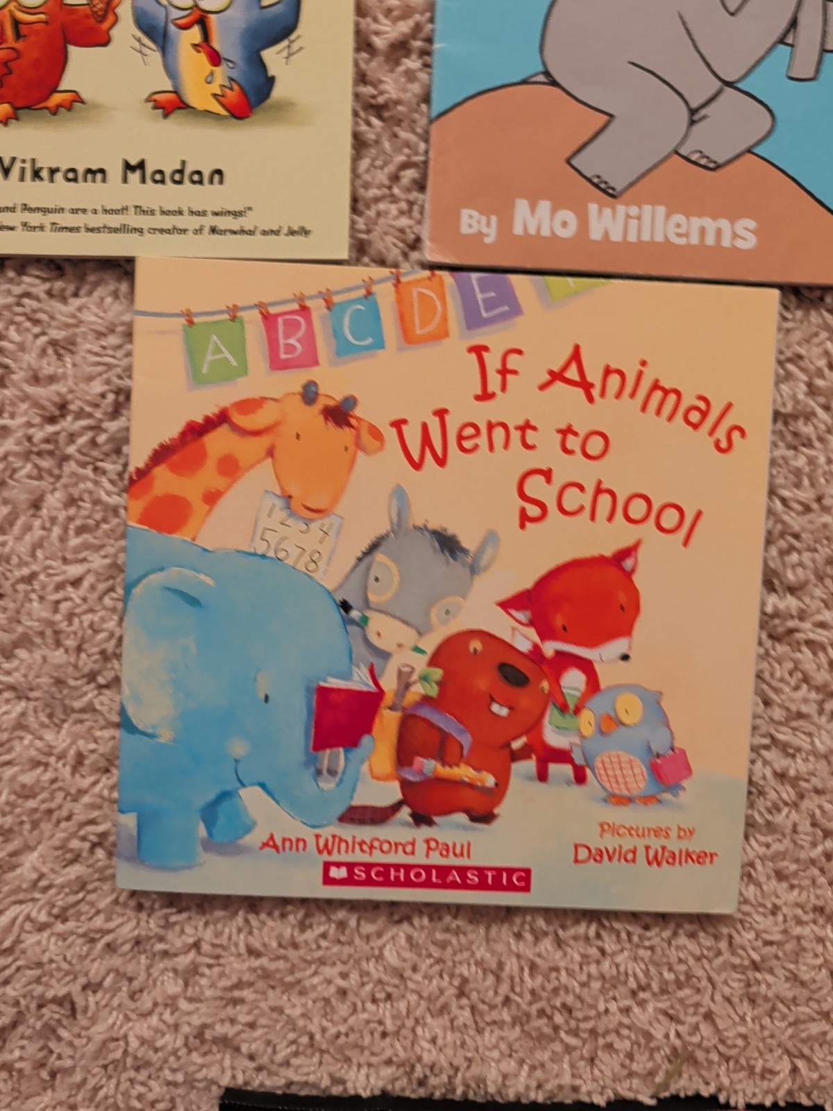 Lot of 17 Children Books – Includes Pizza & Taco, Elephant & Piggie, N More