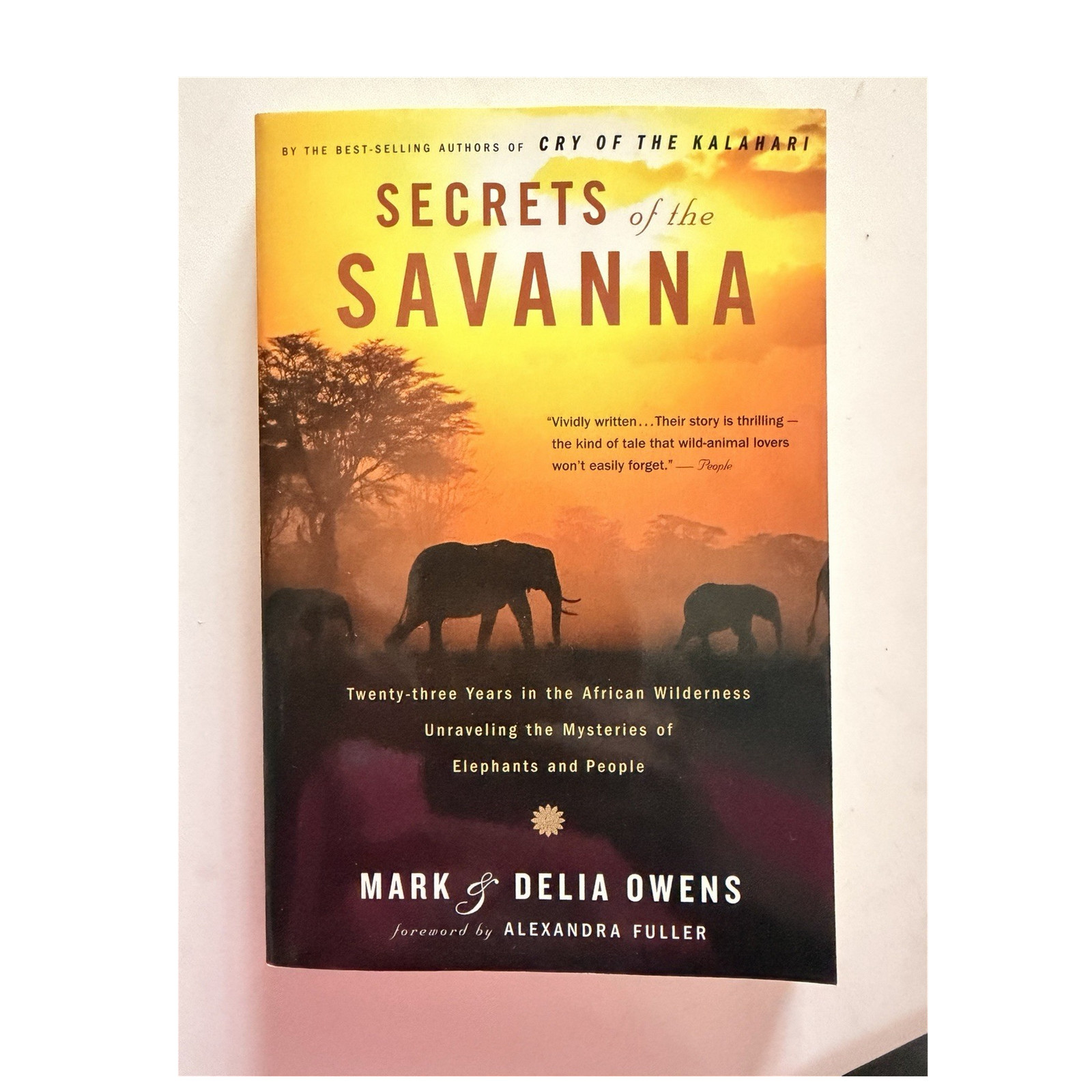 Mark & Delia Owens Secrets of the Savanna PB Houghton Mifflin 2007 Illus