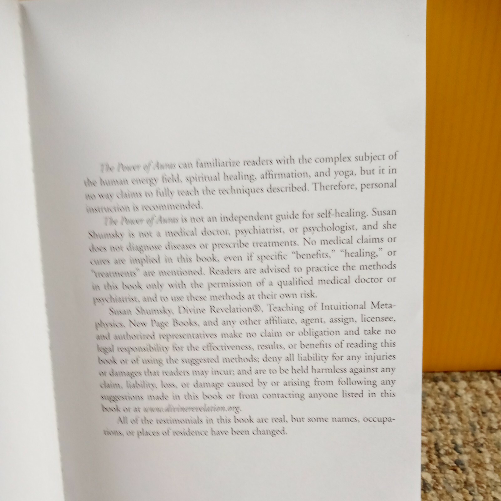 The Power of Auras: Tap Into Your Energy Field, Susan Shumsky (FC 71A/1 D67)